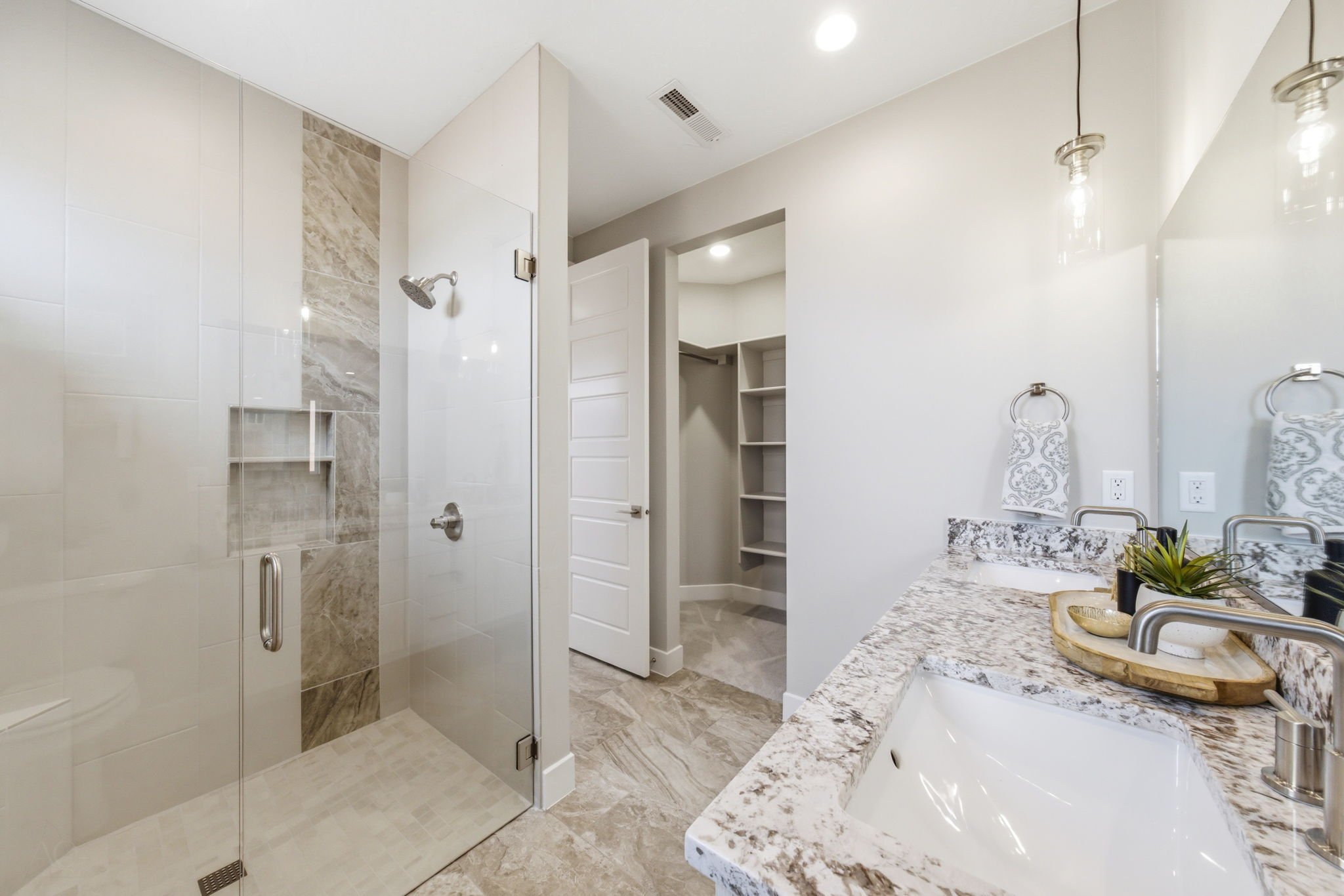 30-web-or-mls-232LADERALN-AQC-30.jpg