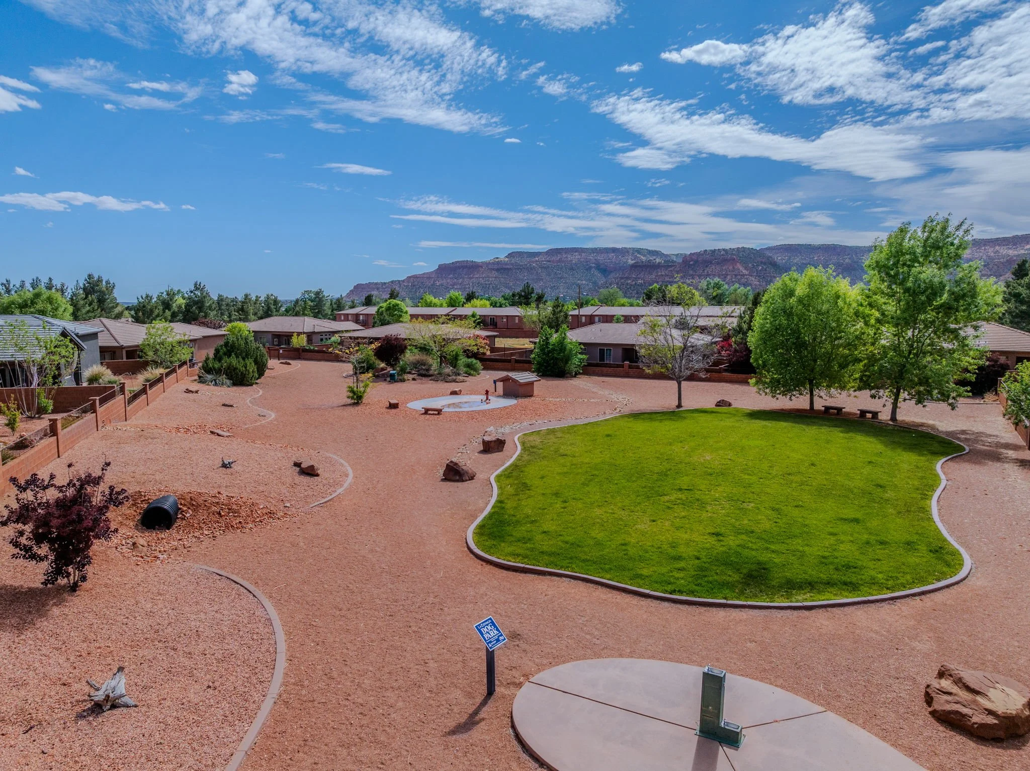81-web-or-mls-TheOakGrove-VIMAProductions-138.jpg