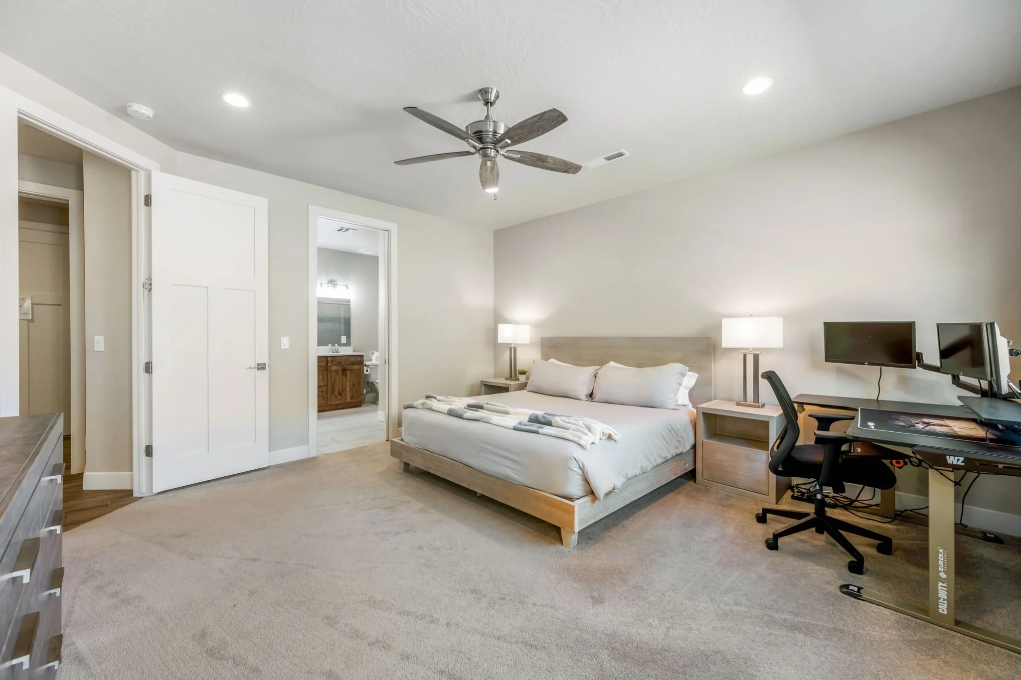 28-web-or-mls-567Rainmaker-AQC-27.jpg