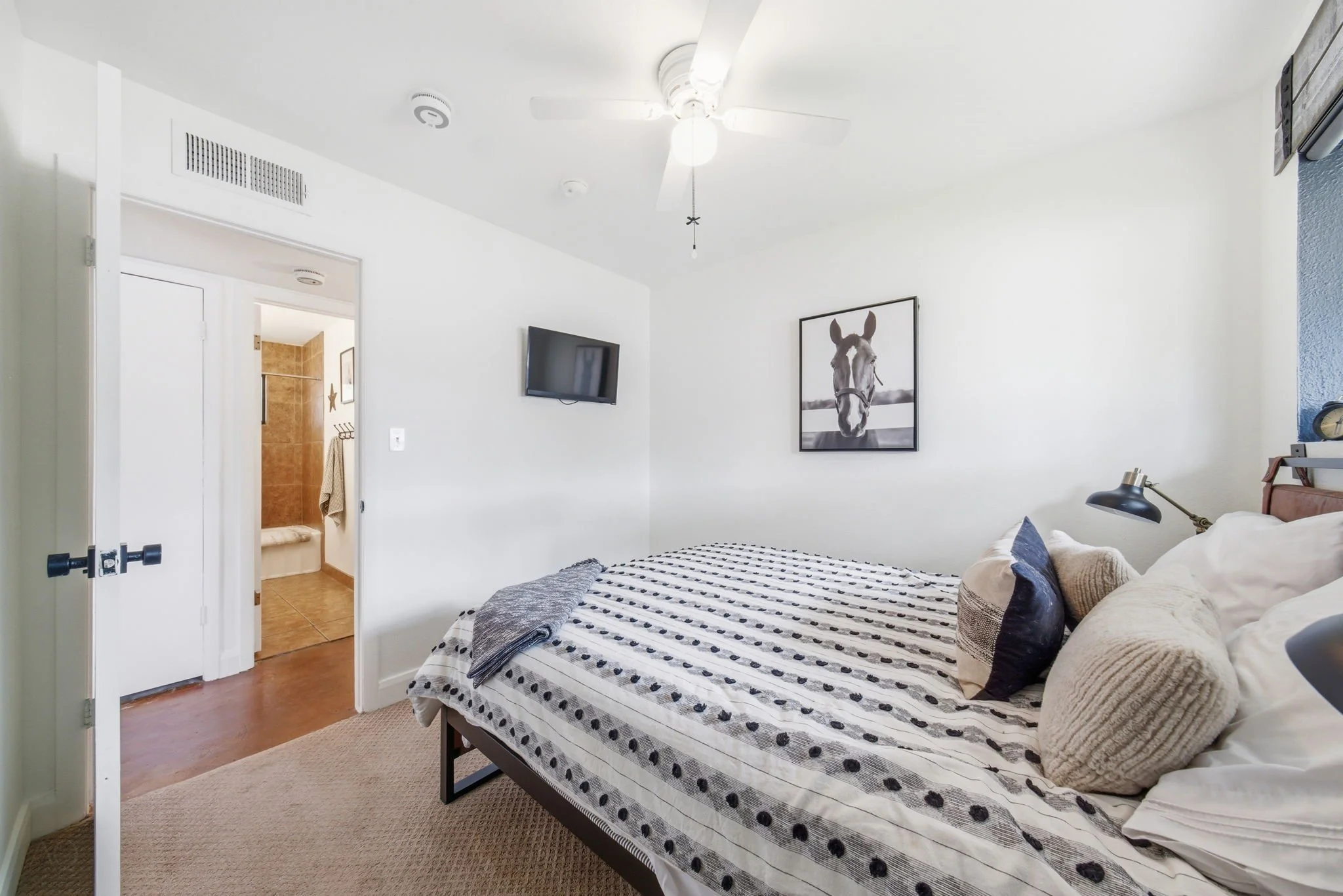 23-web-or-mls-373S100W-AQC-22.jpg