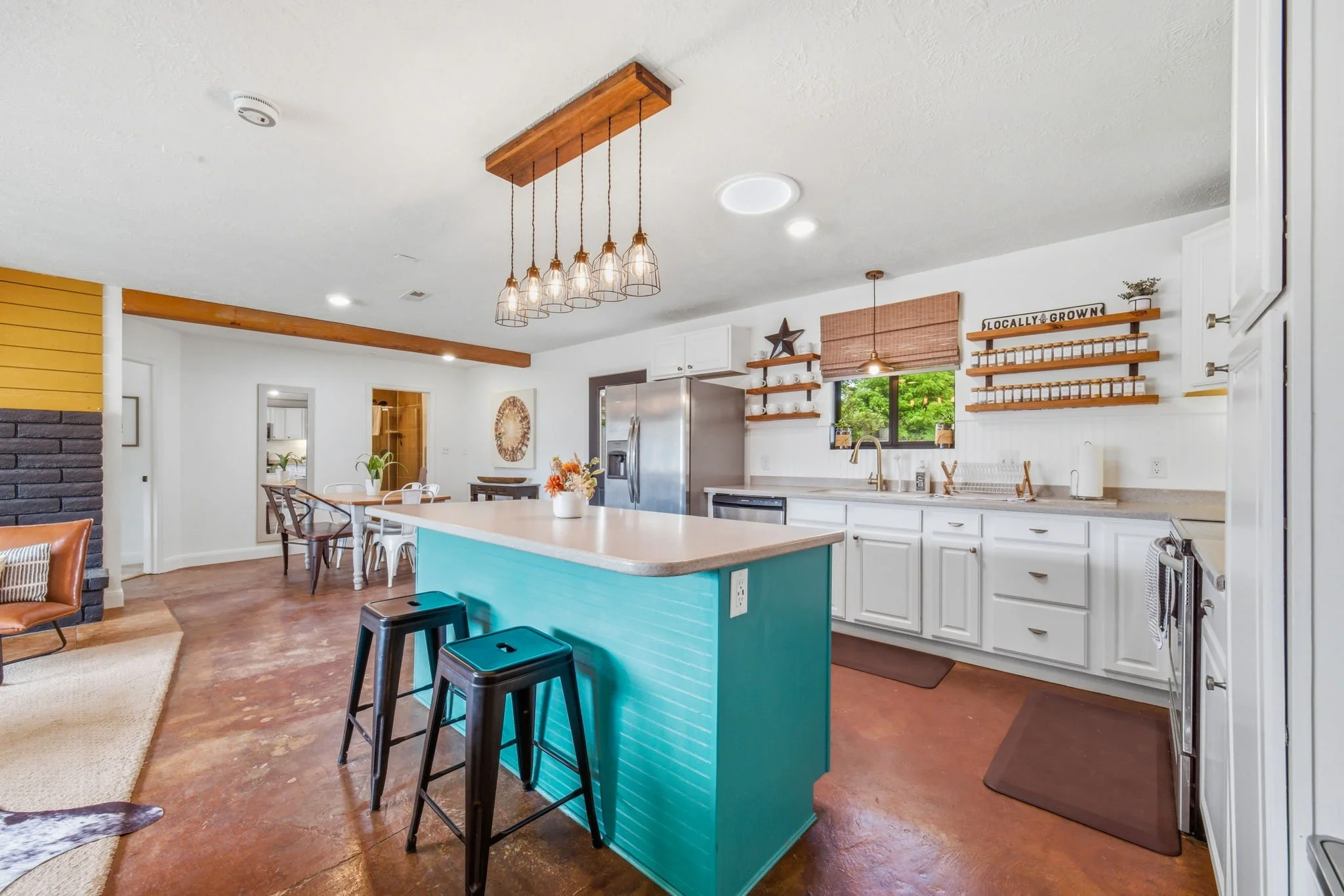 4-web-or-mls-373S100W-AQC-3.jpg