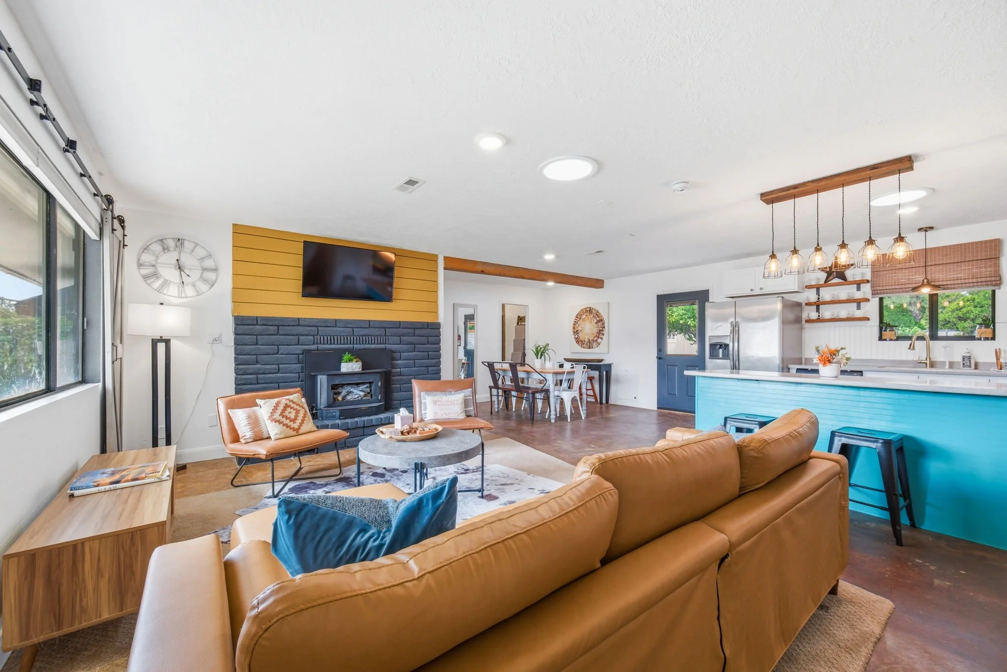 3-web-or-mls-373S100W-AQC-2.jpg