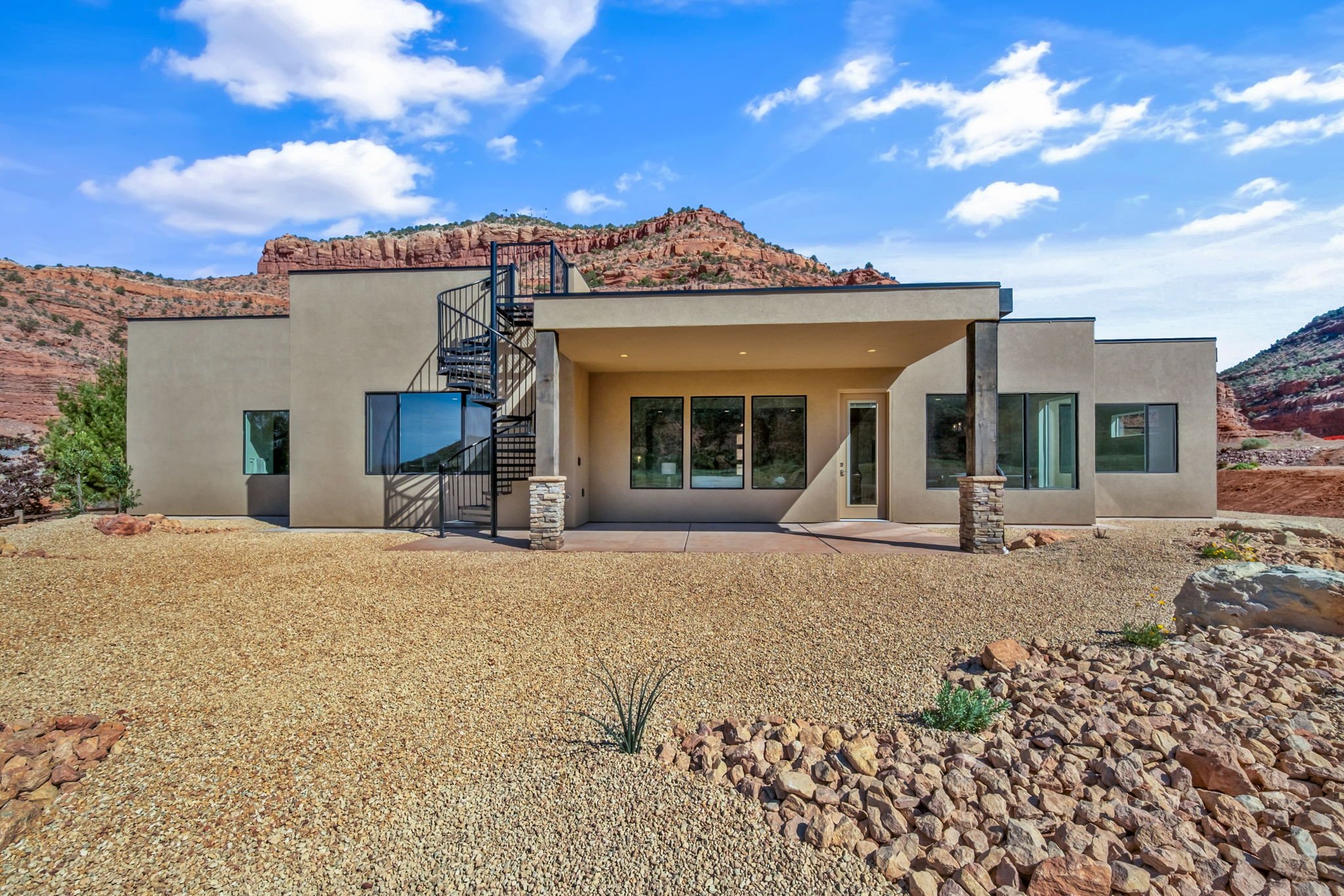 41-web-or-mls-596Rainmaker-AQC-41.jpg