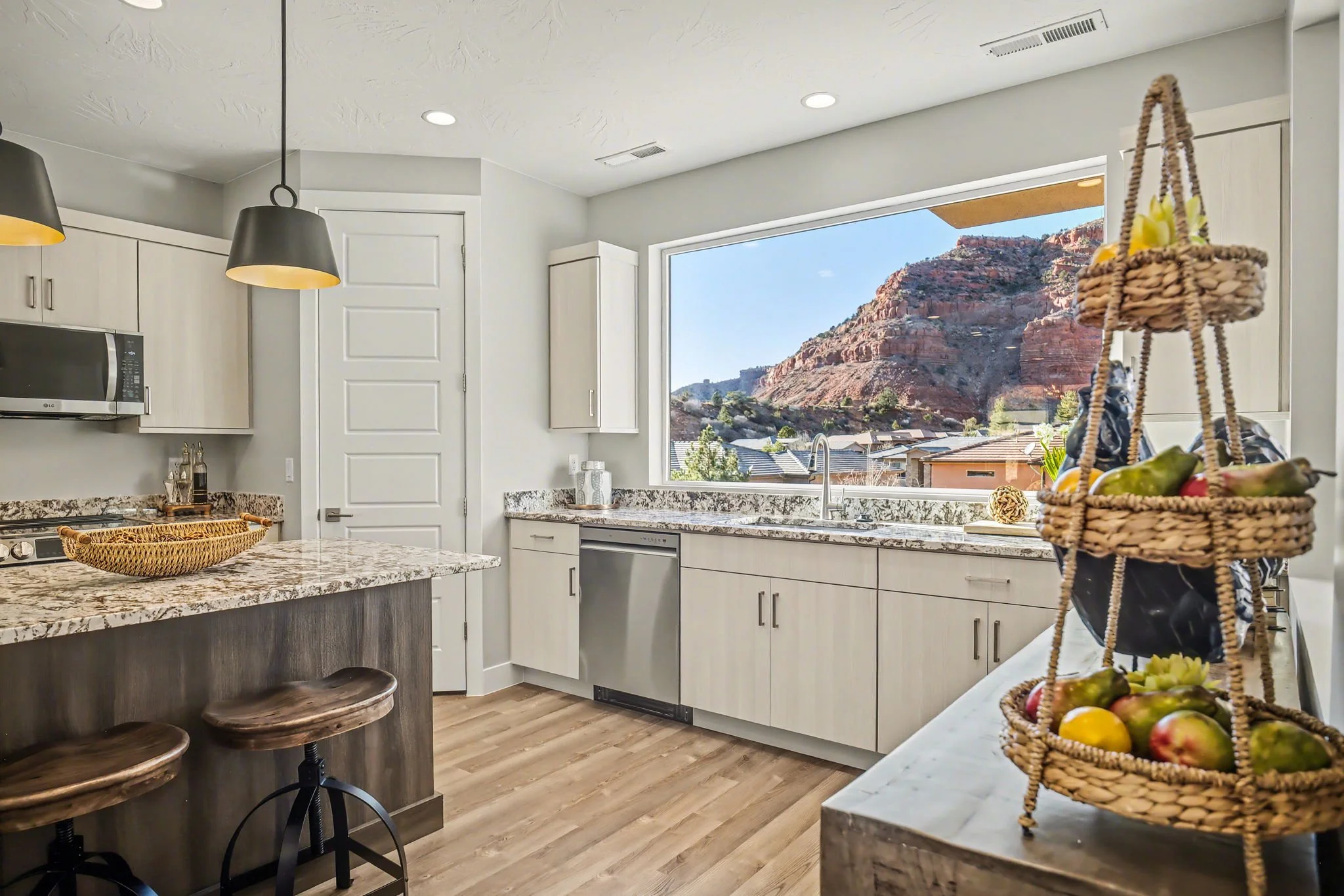 18-web-or-mls-587ElValle-21.jpg