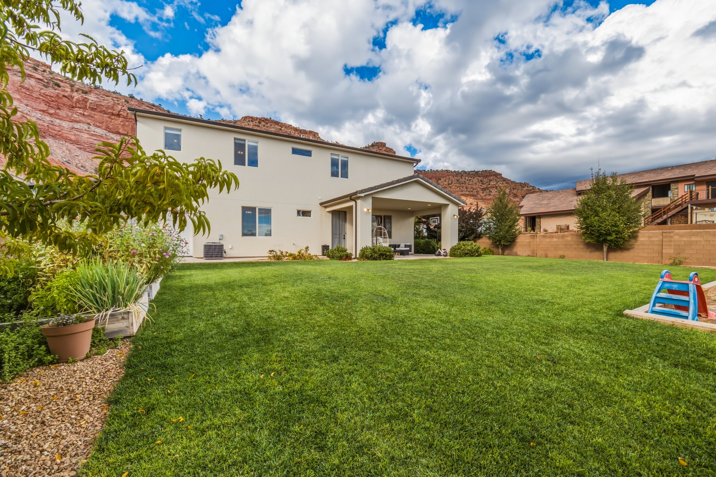 822CountryClub-AQC-46.jpg