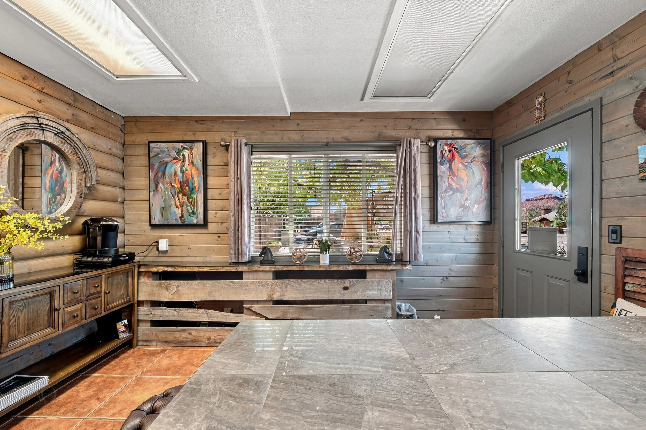CanyonLodge-AQC-04.jpg