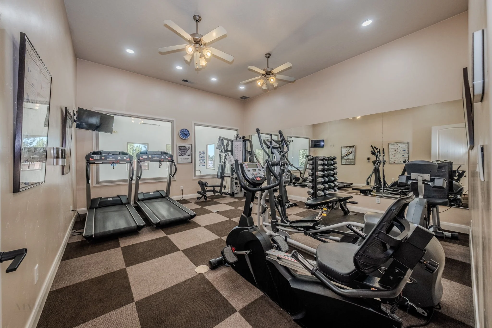 79-web-or-mls-TheOakGrove-VIMAProductions-135.jpg