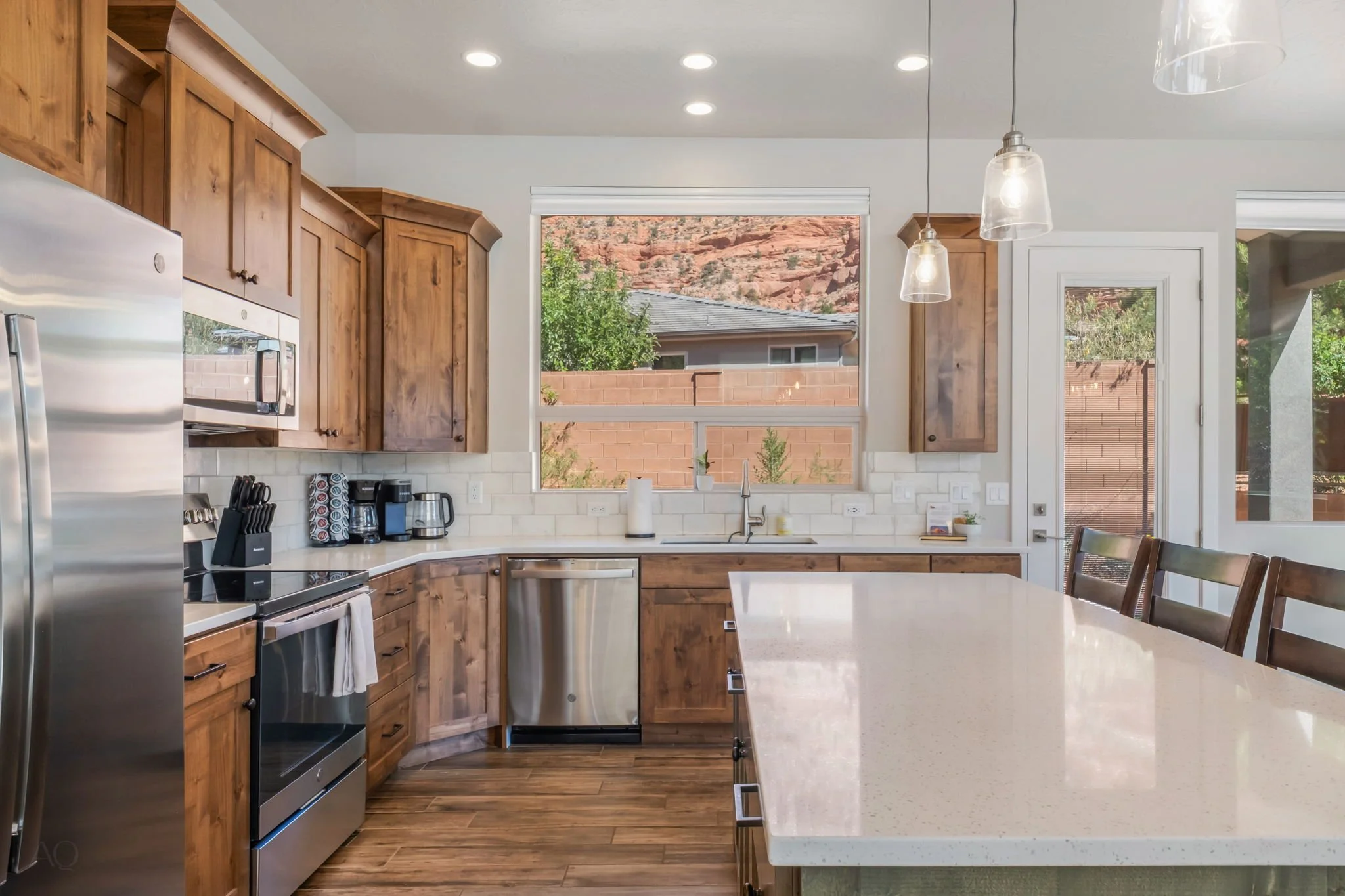 15-web-or-mls-567Rainmaker-AQC-15.jpg