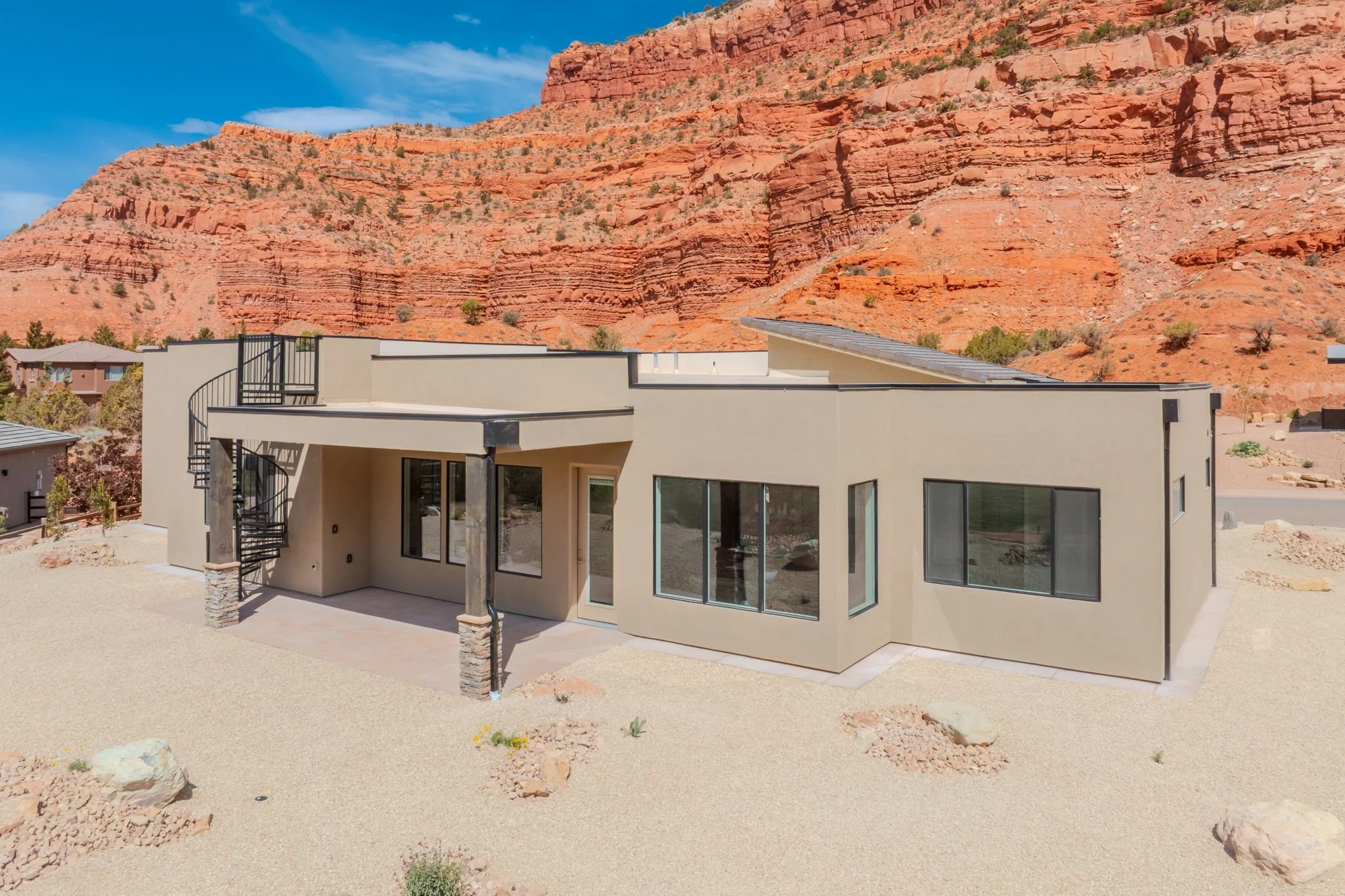50-web-or-mls-596Rainmaker-AQC-50.jpg