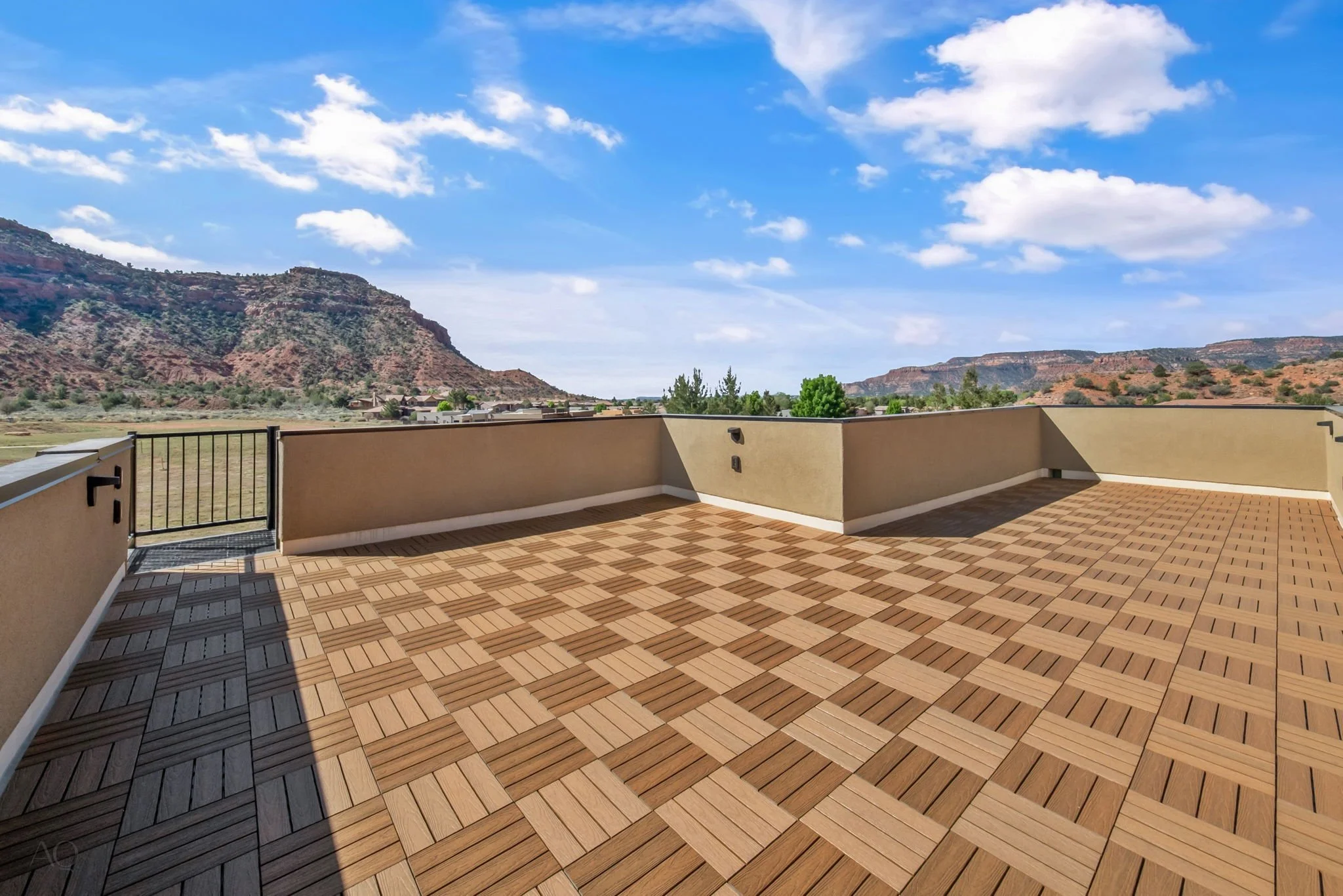 44-web-or-mls-596Rainmaker-AQC-44.jpg