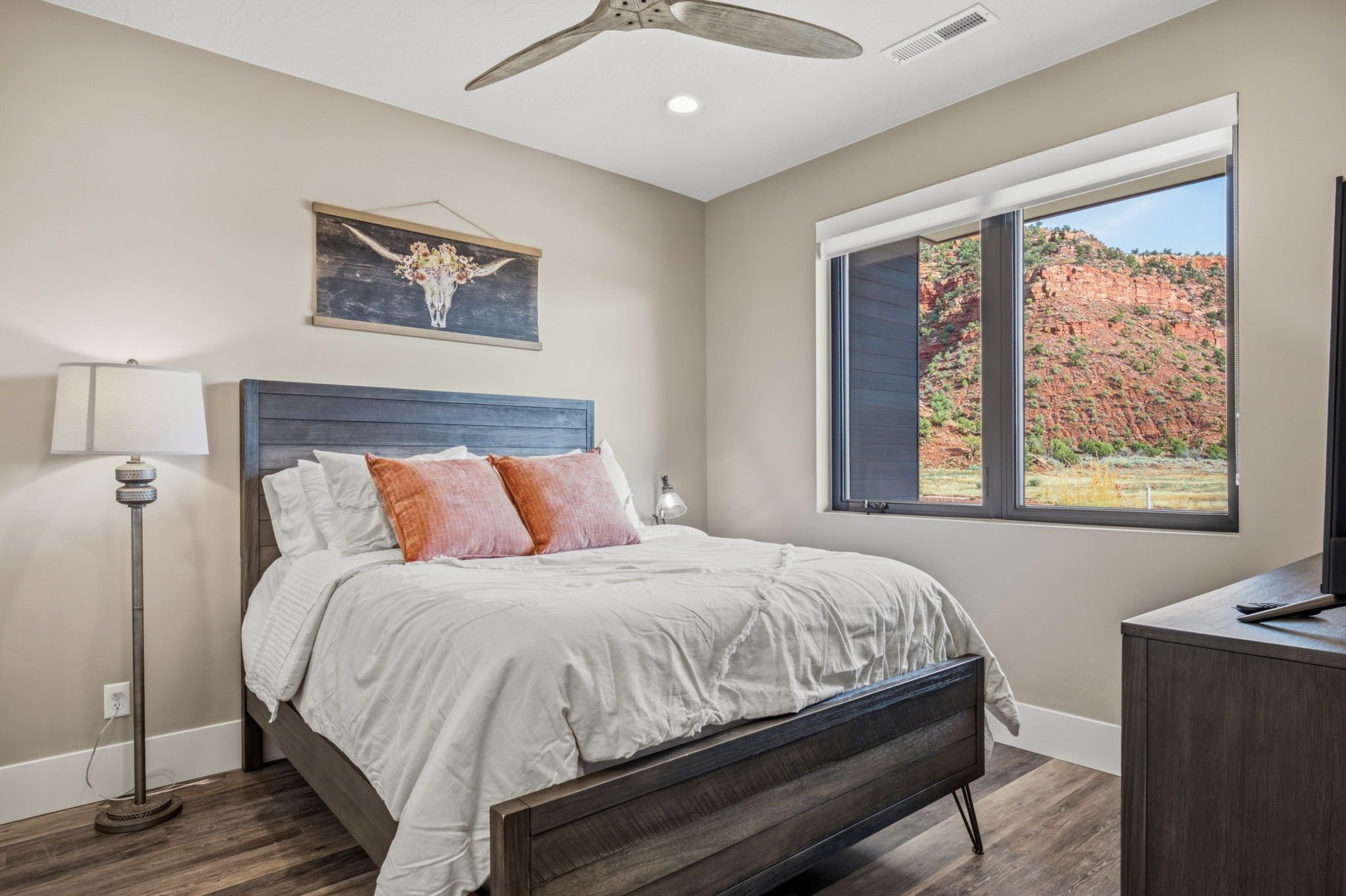 54-web-or-mls-760TomsCanyon-AQC-02.jpg