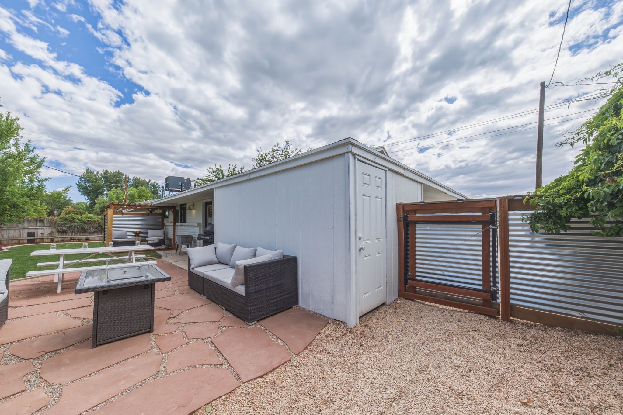 34-web-or-mls-373S100W-AQC-33.jpg