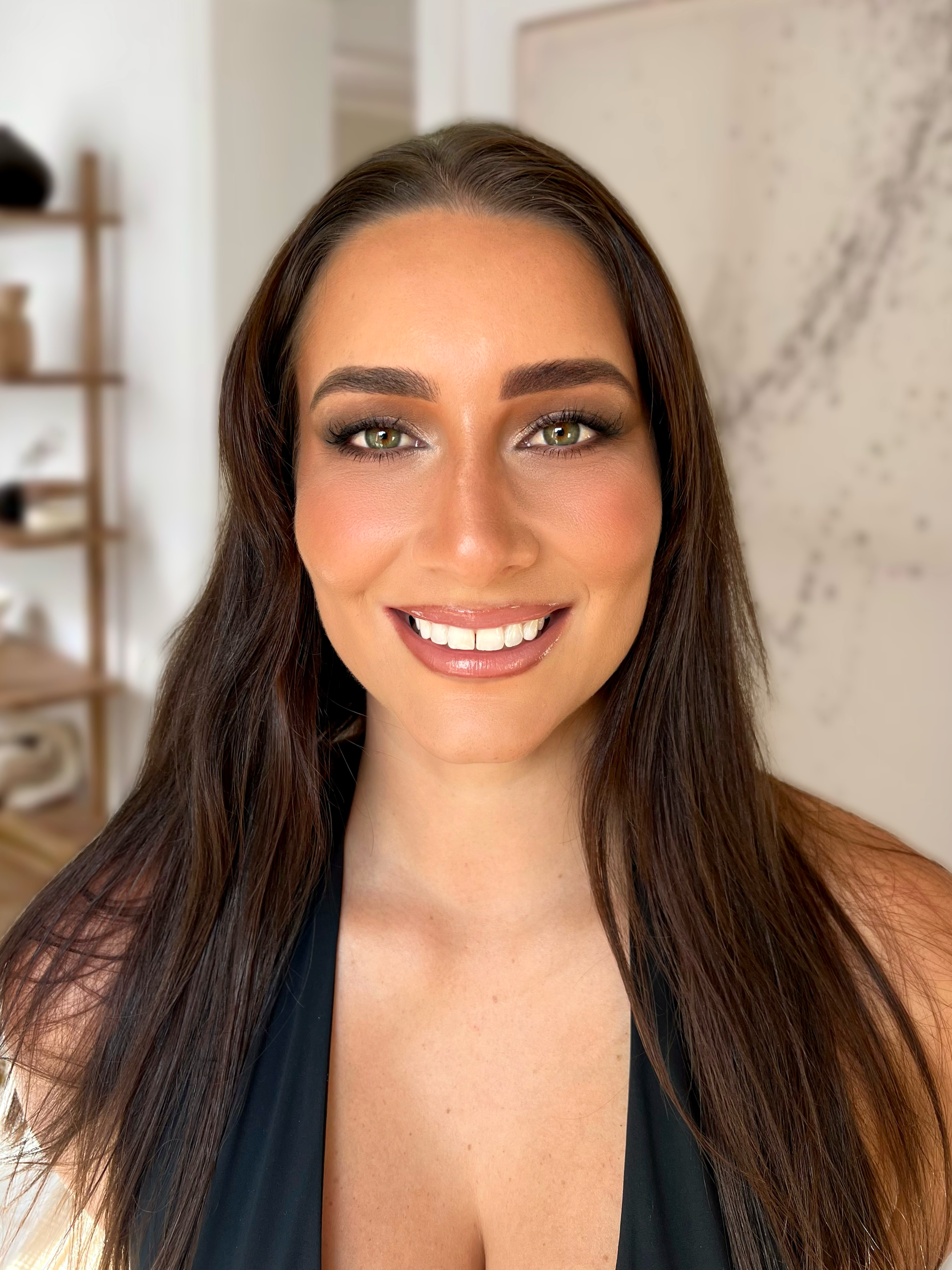 Sophisticated evening glam makeup created by Makeup by Anastasia for a Melbourne event that my client attended.