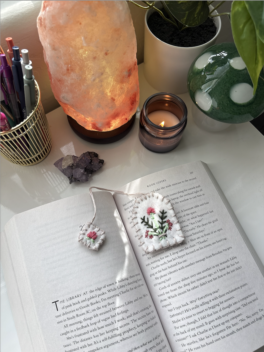 Coral Felt Tea Bag Bookmark