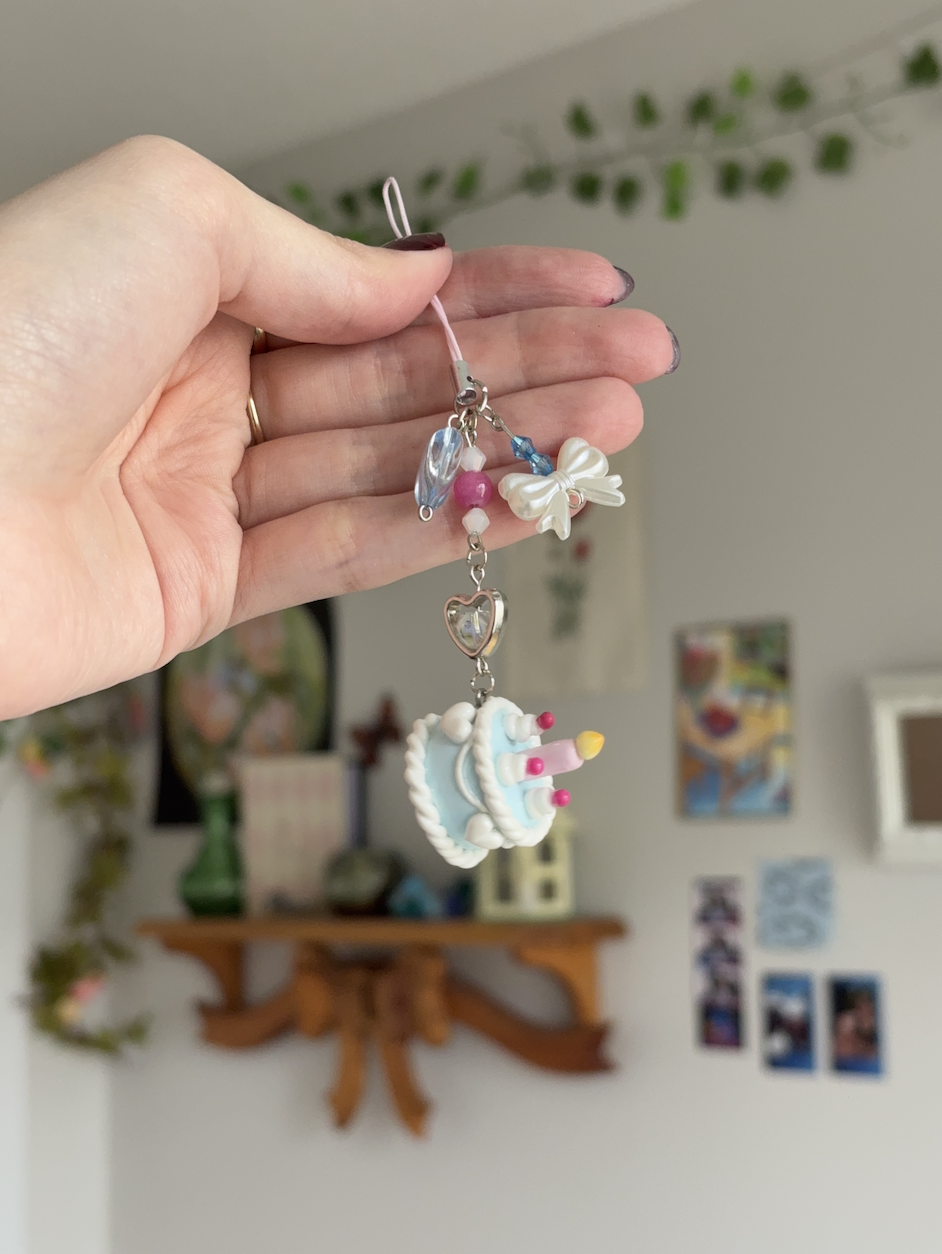 Blue Cake Charm Beaded Keychain