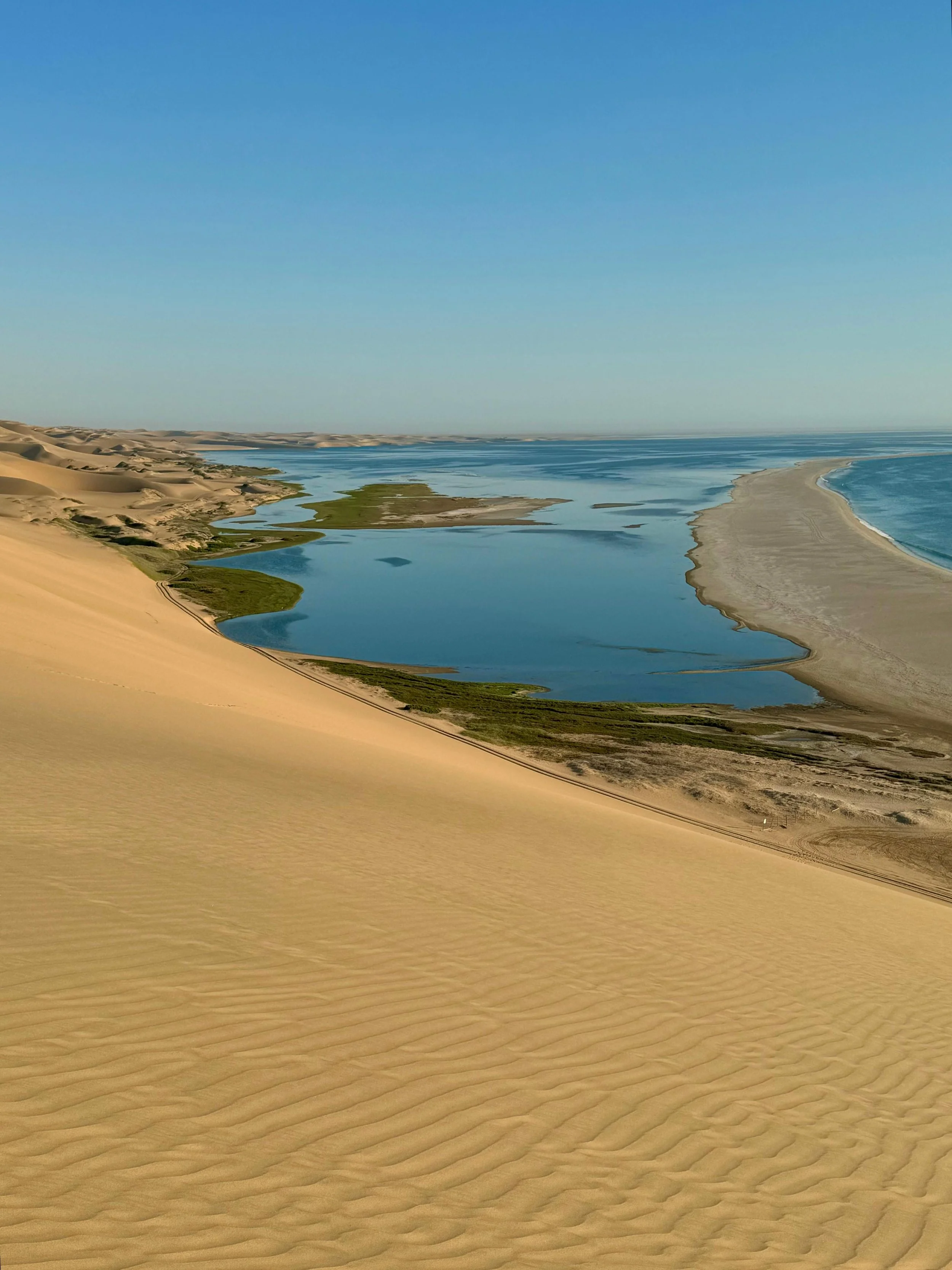 sandwich harbour 2.jpg