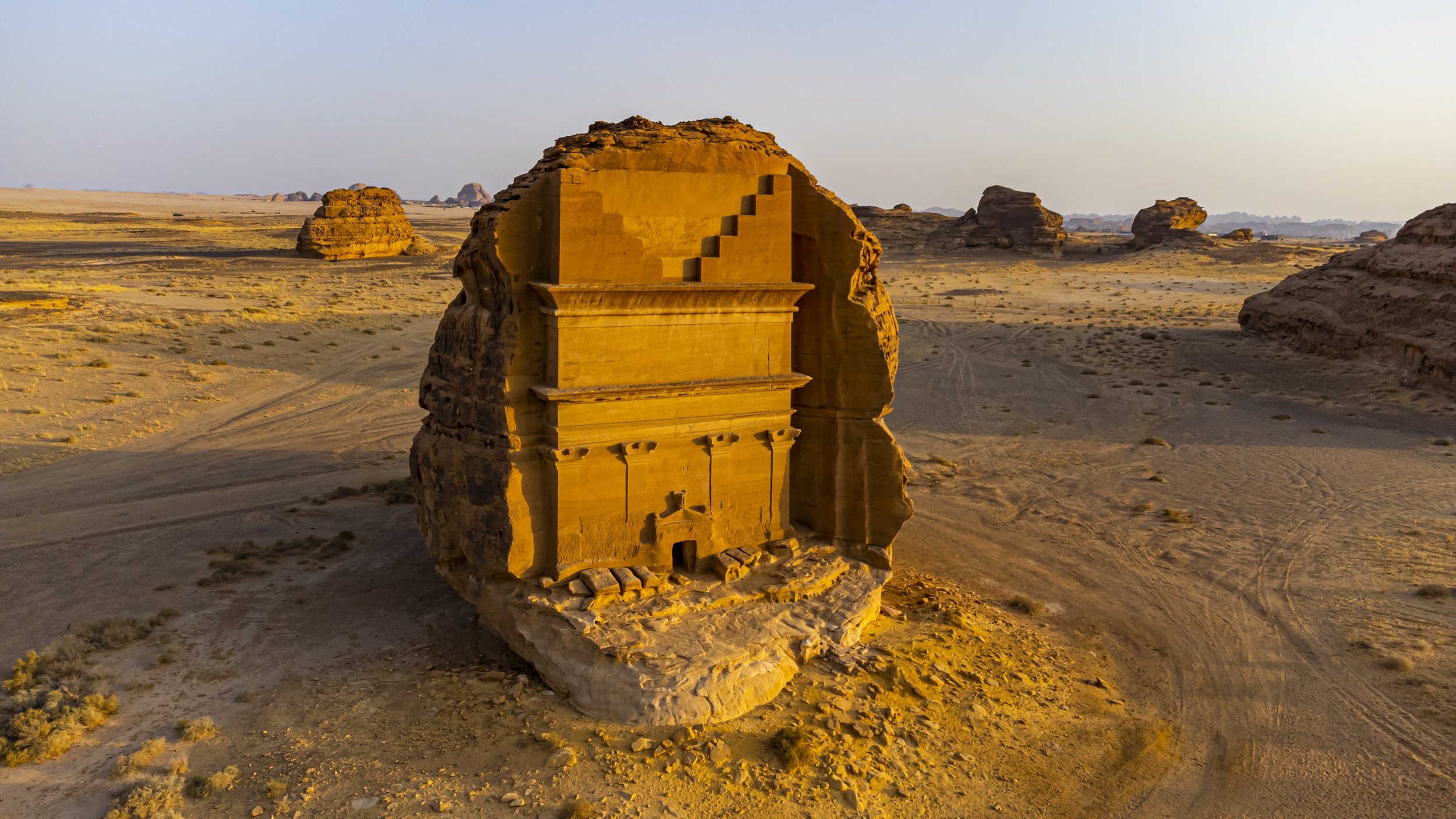 MaidanSaleh371.jpg