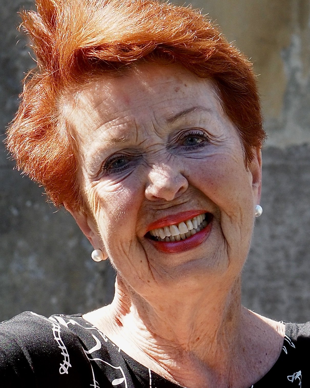 Evelyn Lewandrowski.