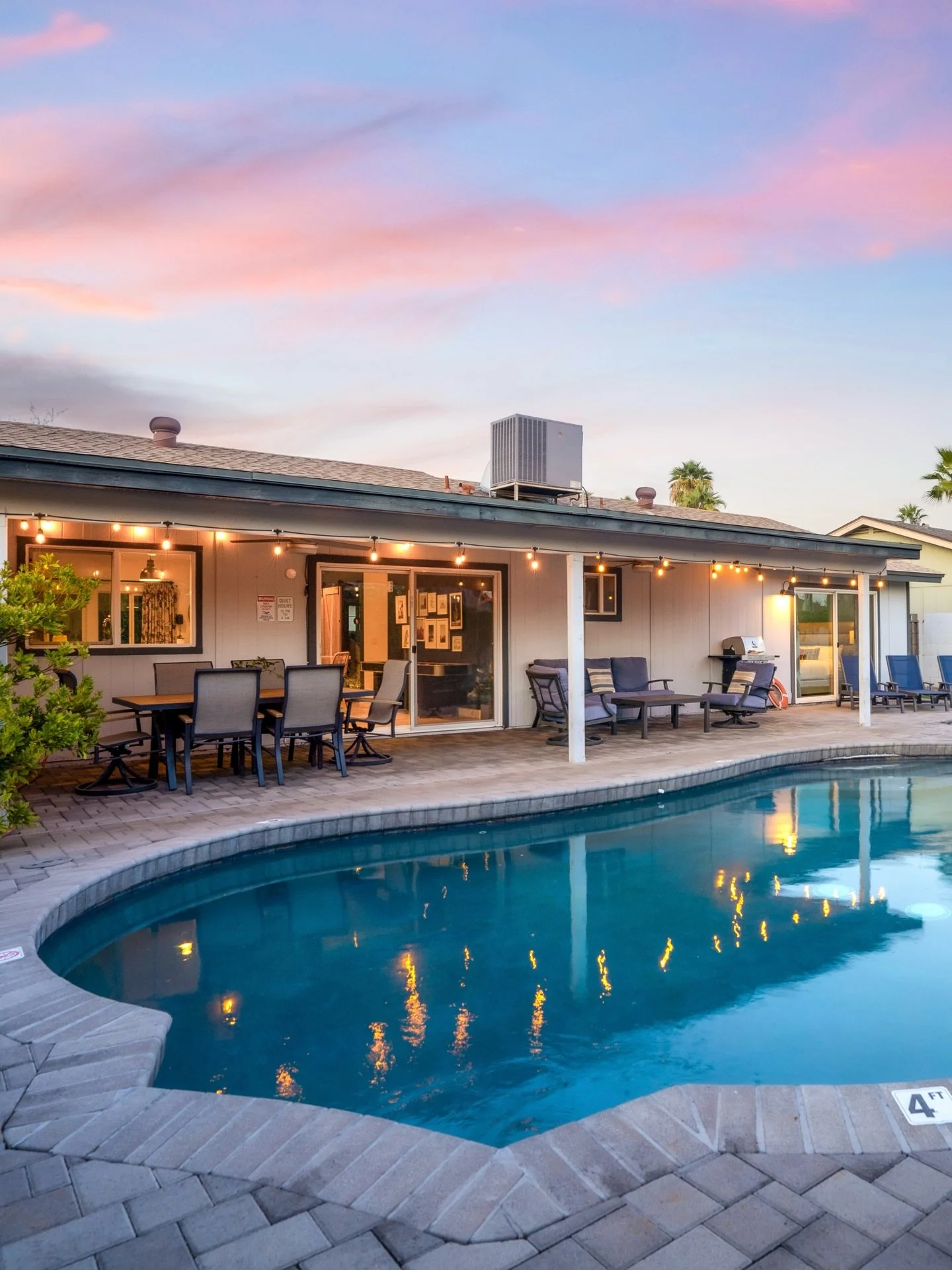 👇 Booking Details | 📍 Scottsdale, AZ

Book direct through the link in bio to SAVE by skipping third-party fees.

Here&rsquo;s a peek at what you can expect:
🛋️ A bright, open main living space designed for gathering
🍳 A kitchen built for hosting 