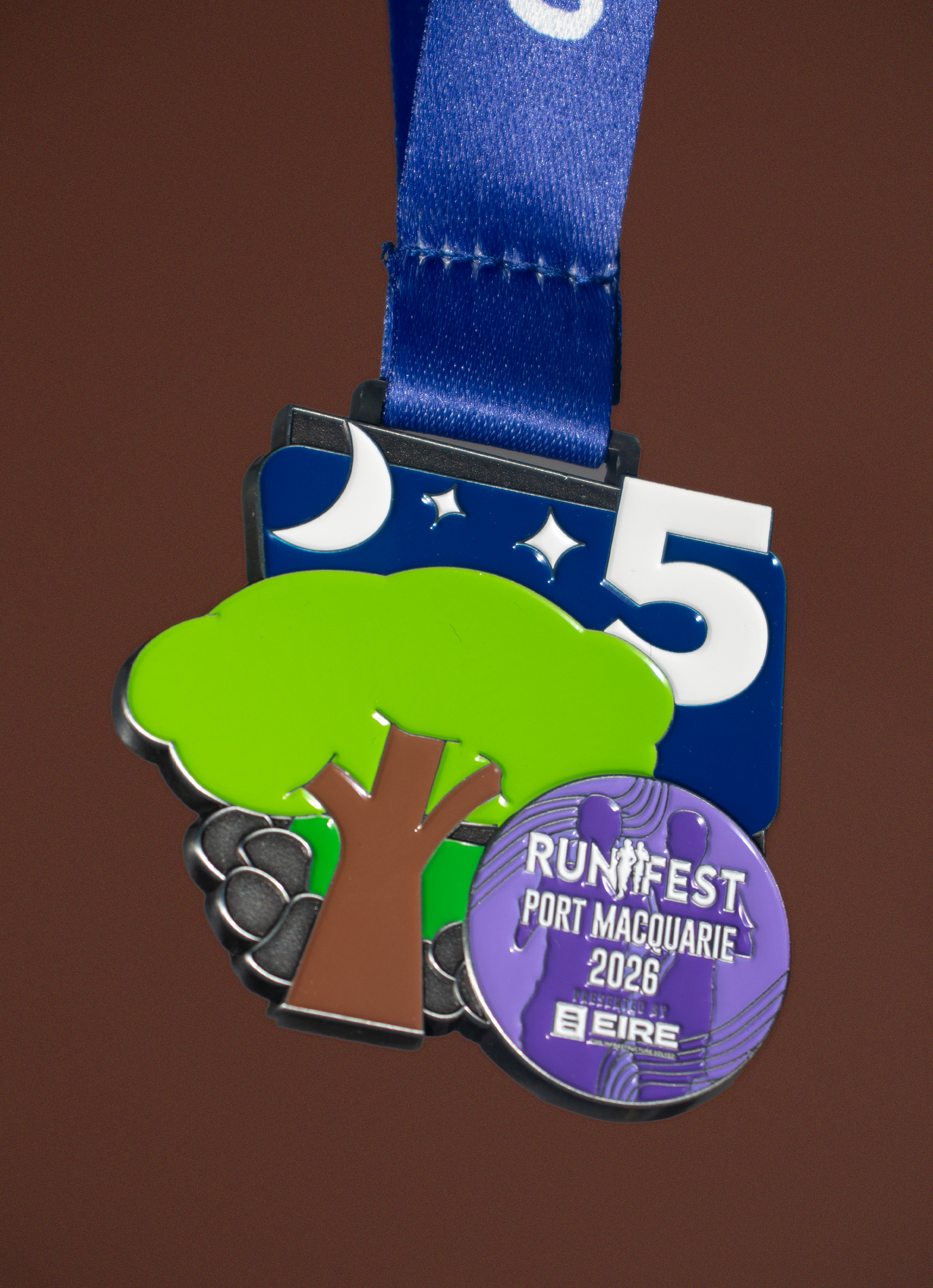 Stylised 5km Medal FOR WEB.png