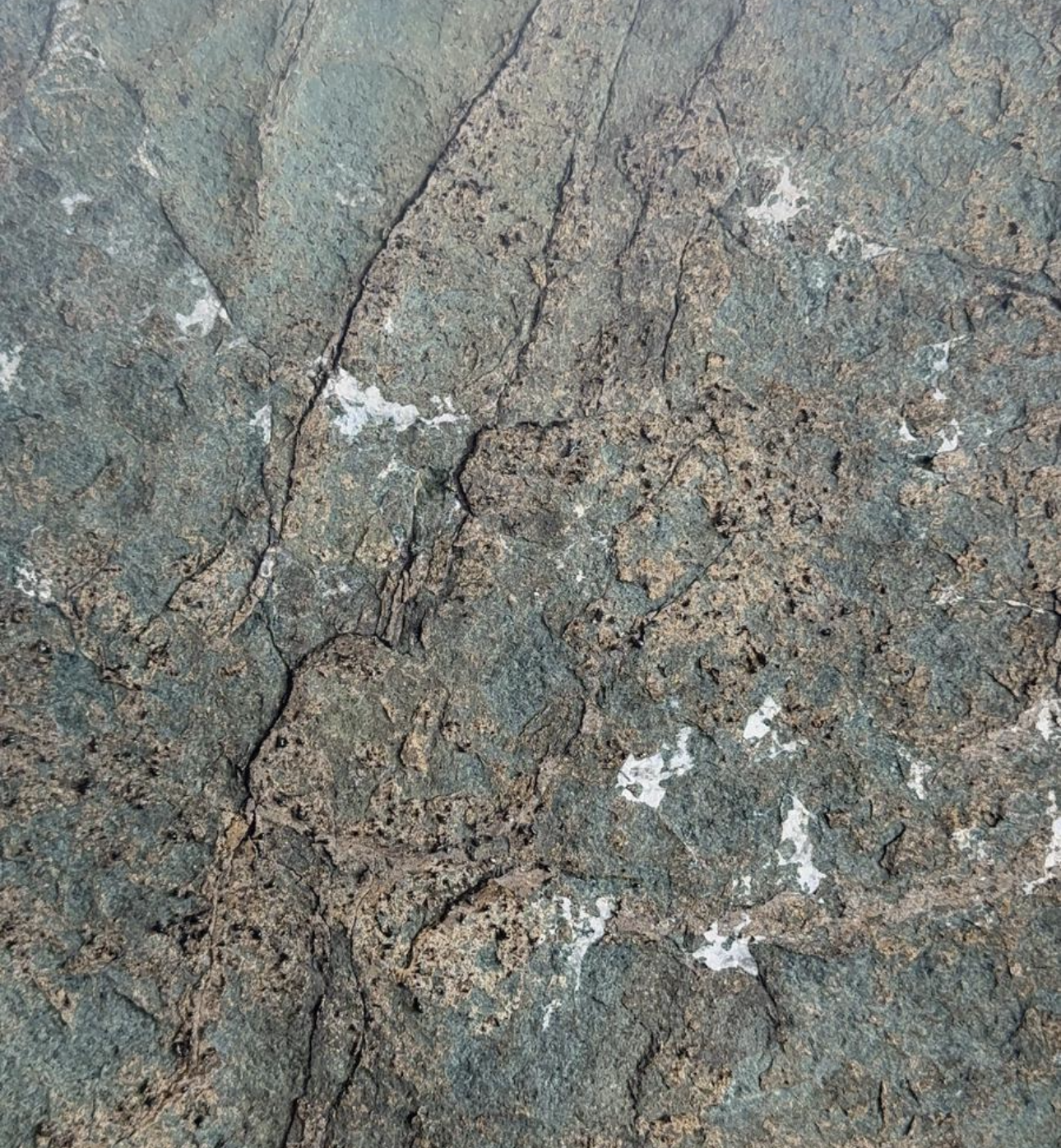 Flame finish Verde Amore natural green