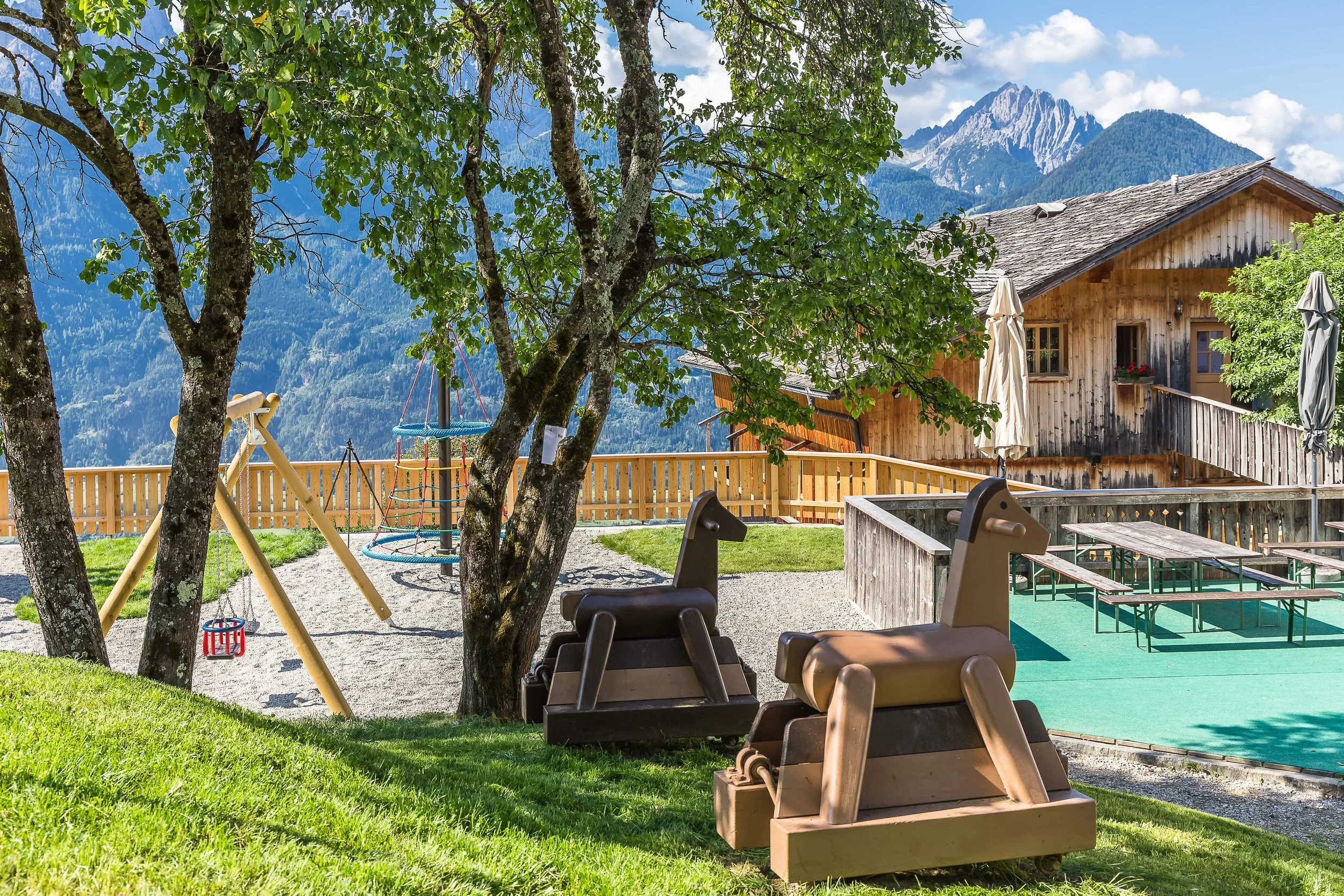 Ederhof von oben neuer Spielplatz-min.jpg