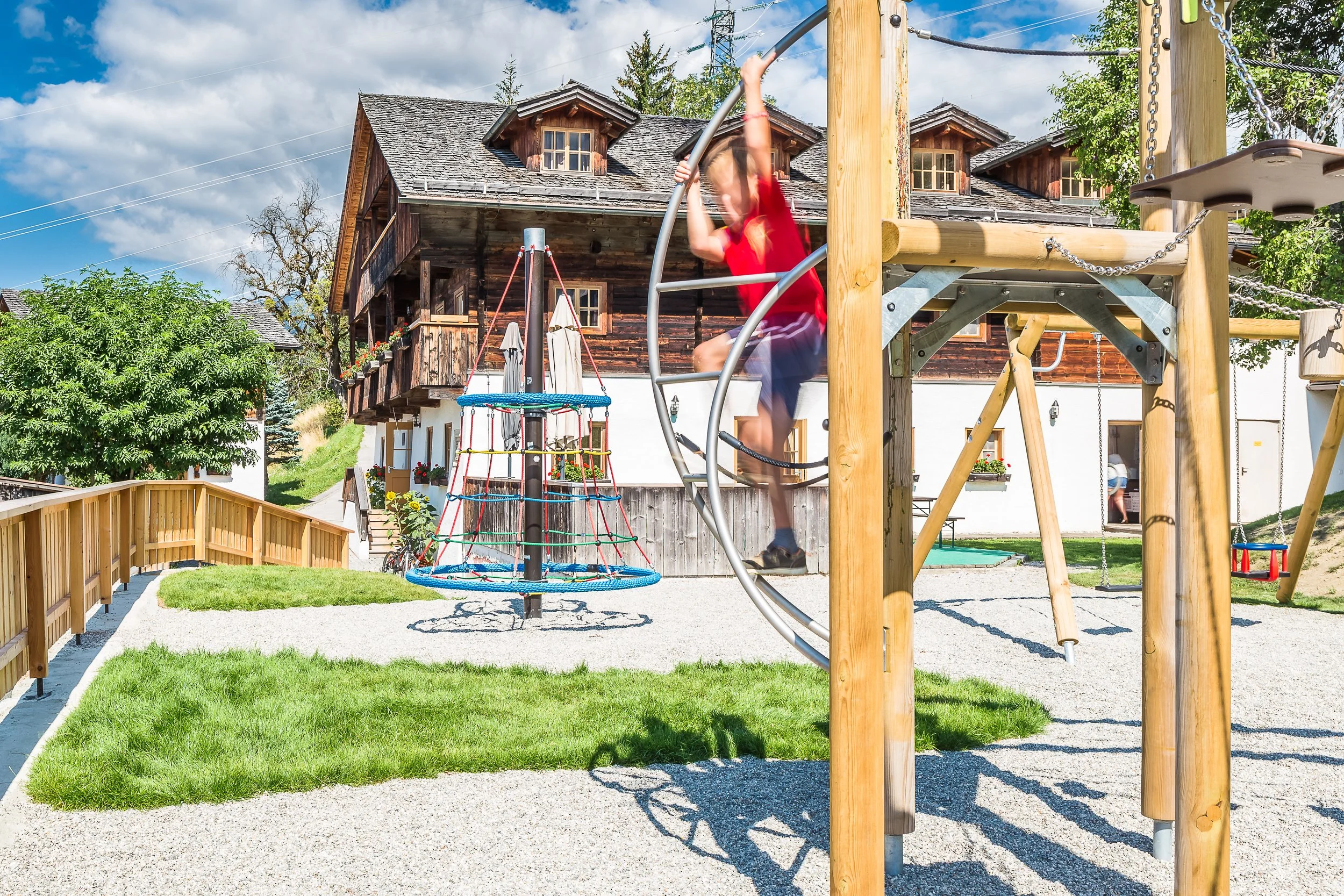 neuer Spielplatz.jpg