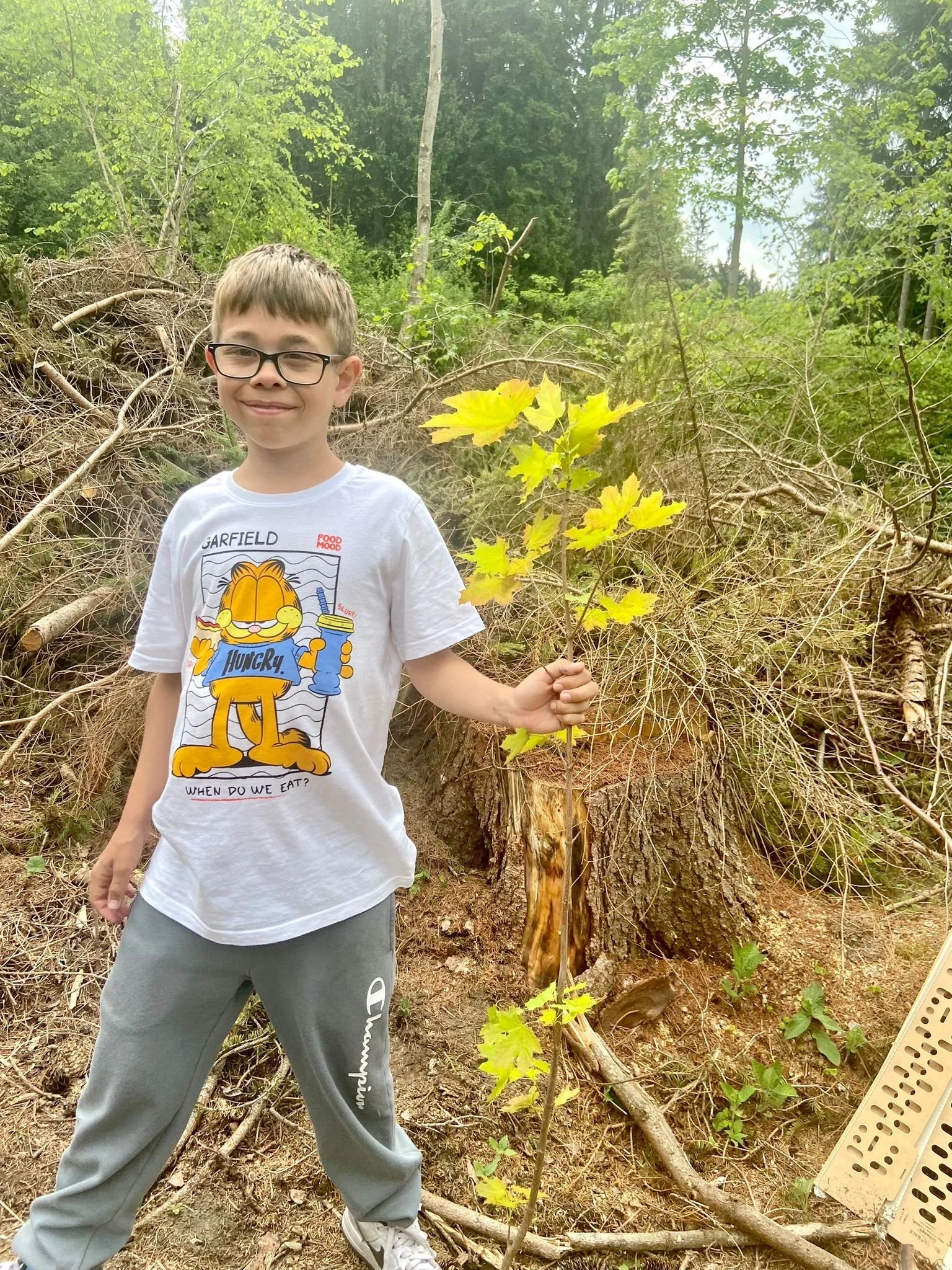 Elias 2025 am Ederhof 2.jpg