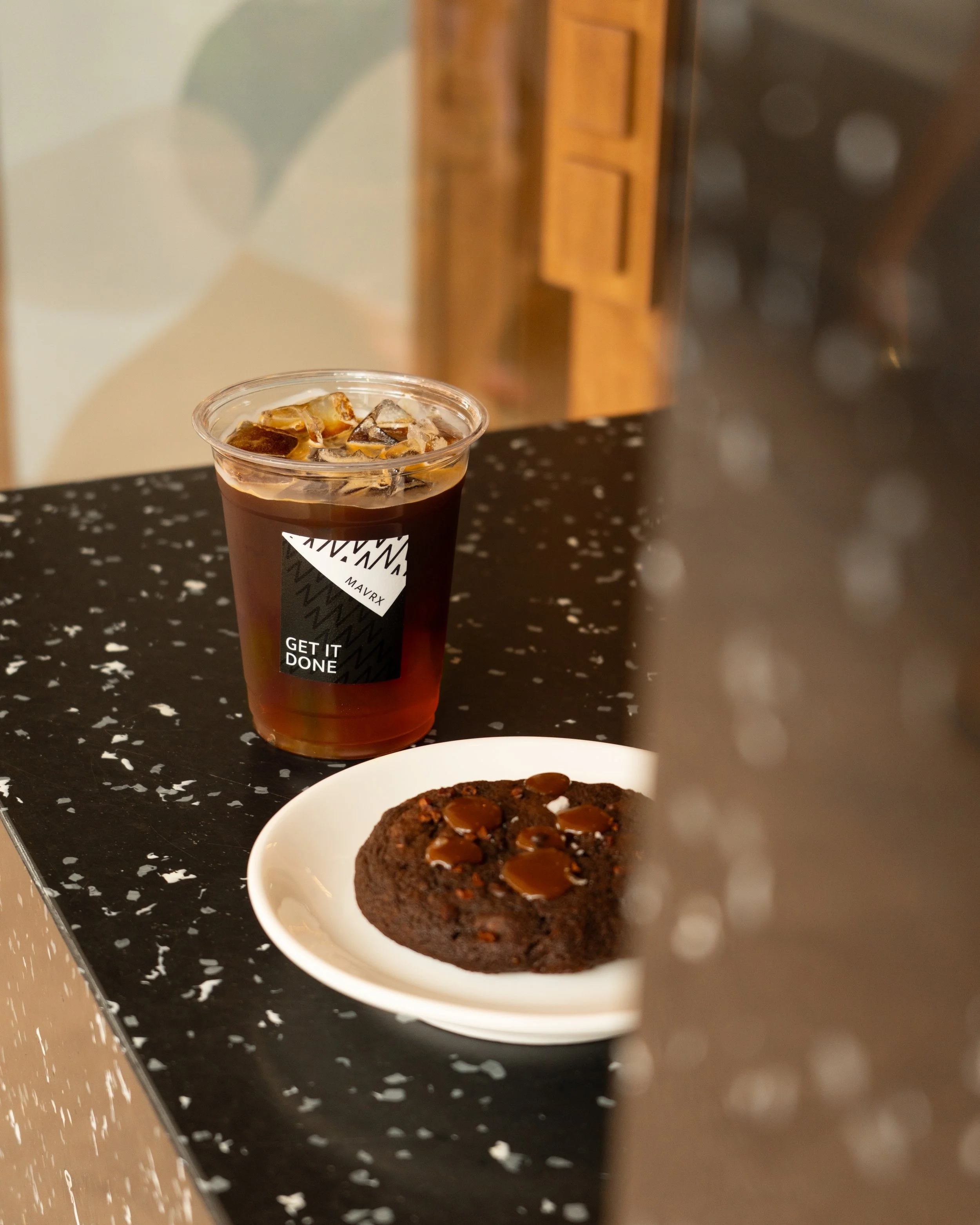 mavrx anni set-1.jpg