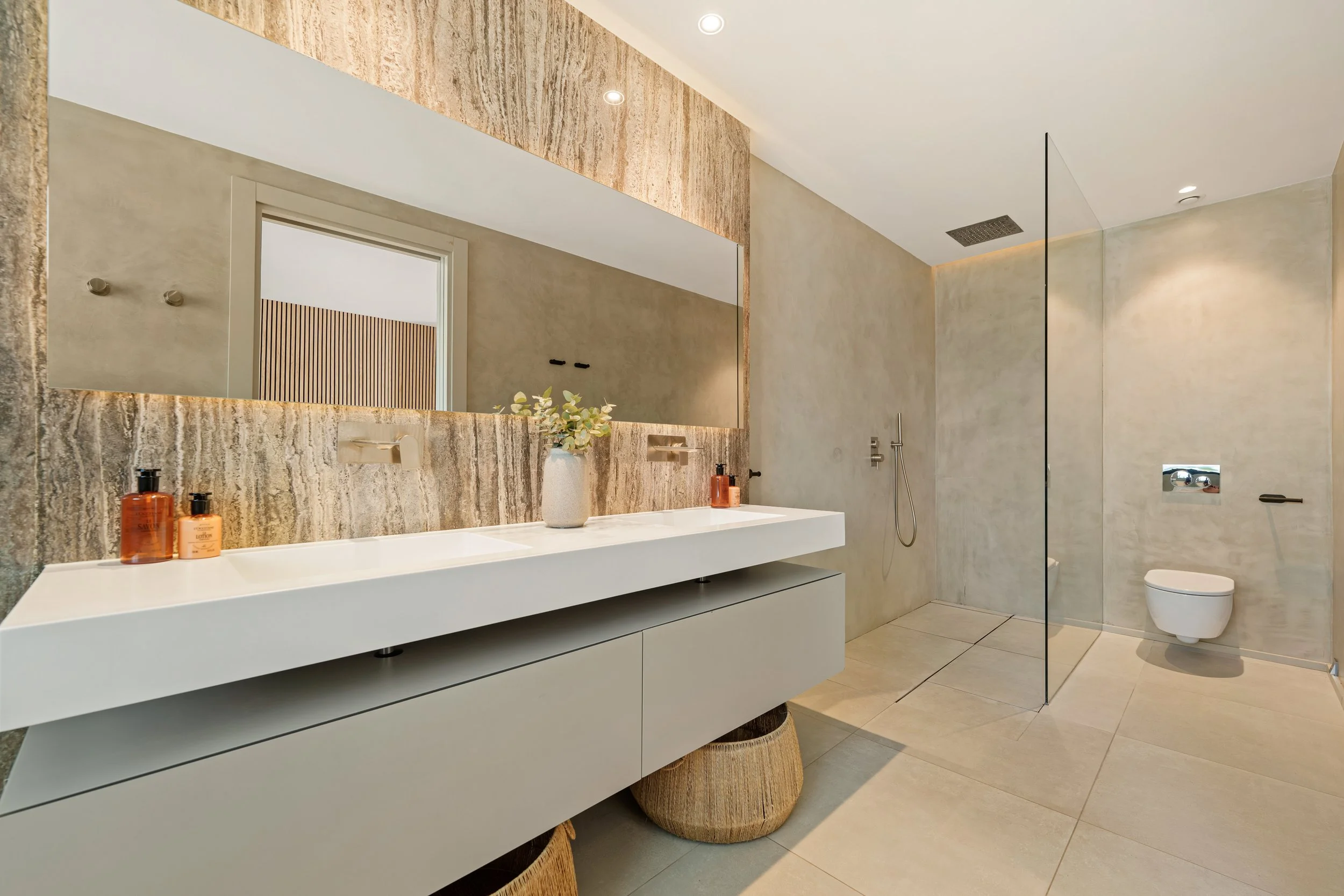 modern-bathroom-natural-stone-marbella-villa-CMH2429S.jpg