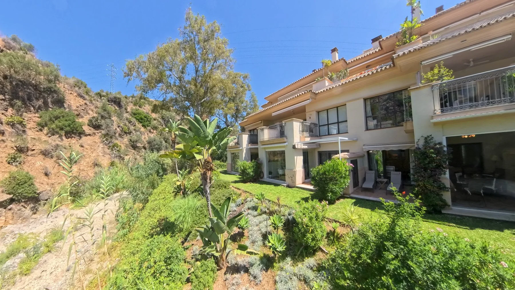 Pueblo del Rio Marbella apartments  (11 of 15).jpg