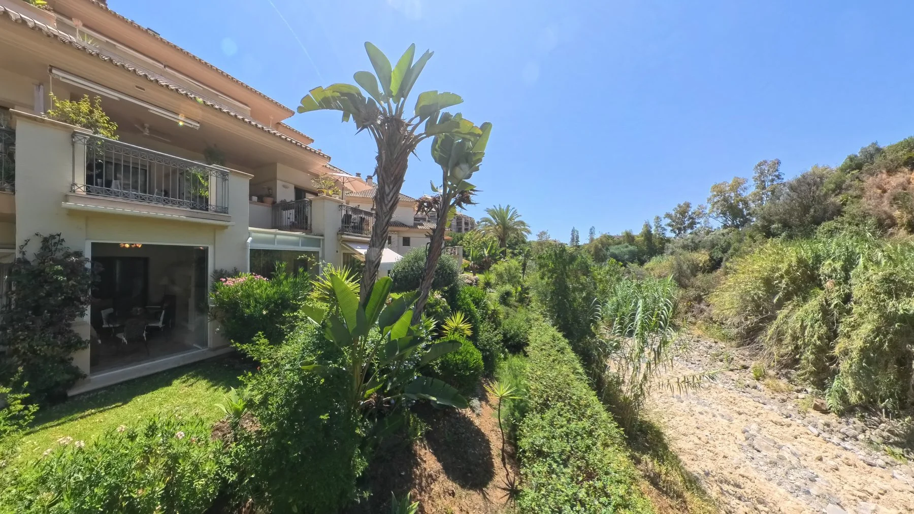 Pueblo del Rio Marbella apartments  (12 of 15).jpg