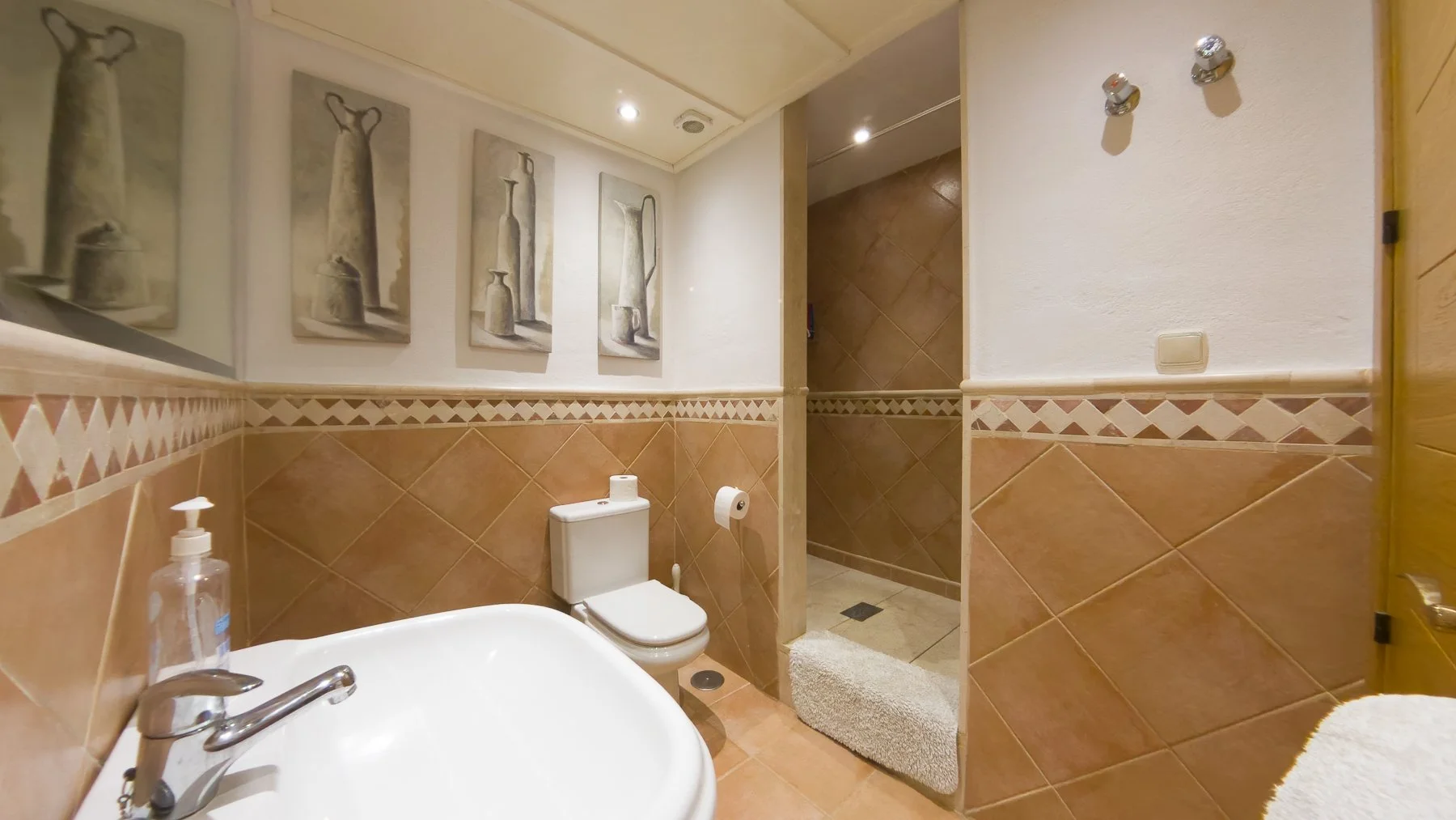 Pueblo del Rio Marbella apartments  (13 of 15).jpg