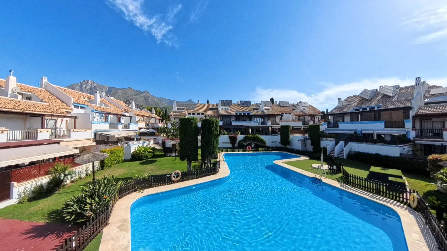  Townhouse Xarblanca – Prime North Marbella Location-€825,000 