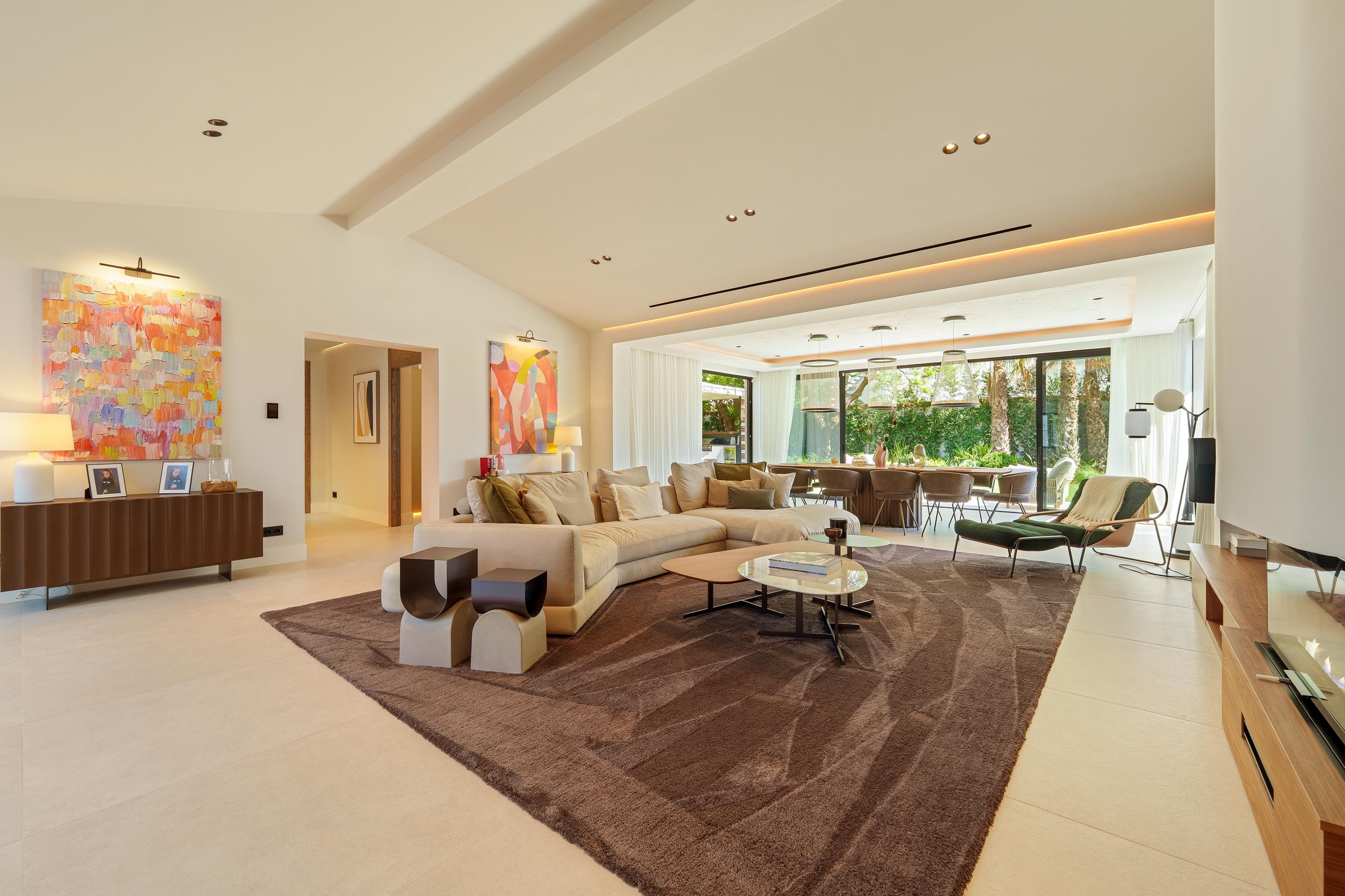 luxury-one-level-villa-puerto-banus-marbella-ref-CMH2386S29.jpg