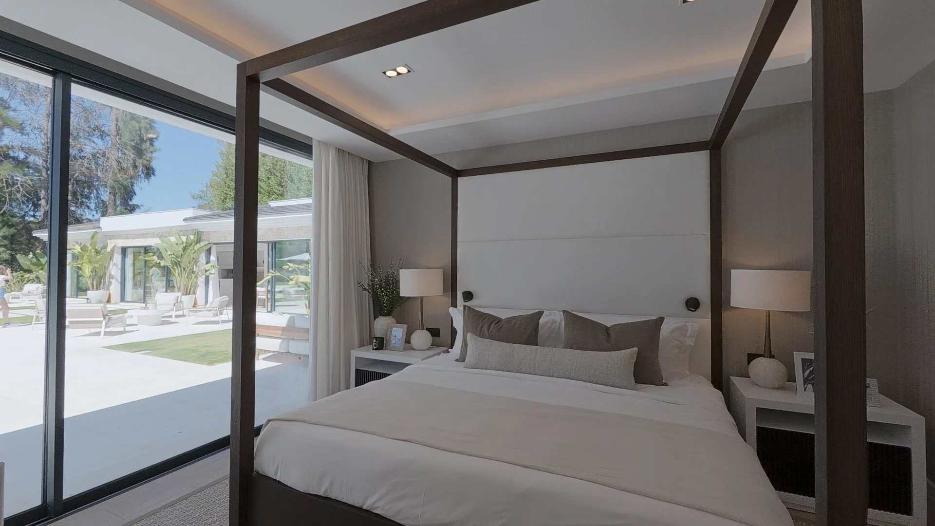 Guest-Bedroom-in-Nueva-Andalucia-CMH2113S.jpg
