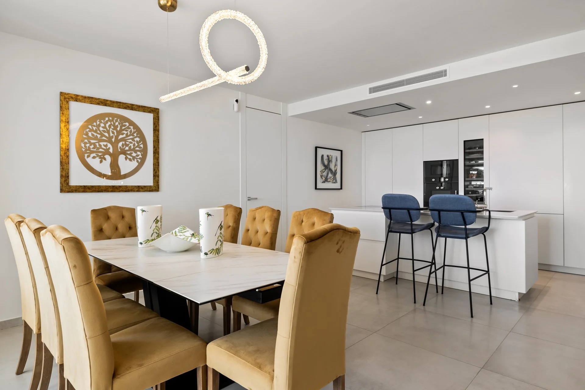 urb-nine-lions-nueva-andalucia-marbella-7-bed-luxury-apartment CMH47127.jpg