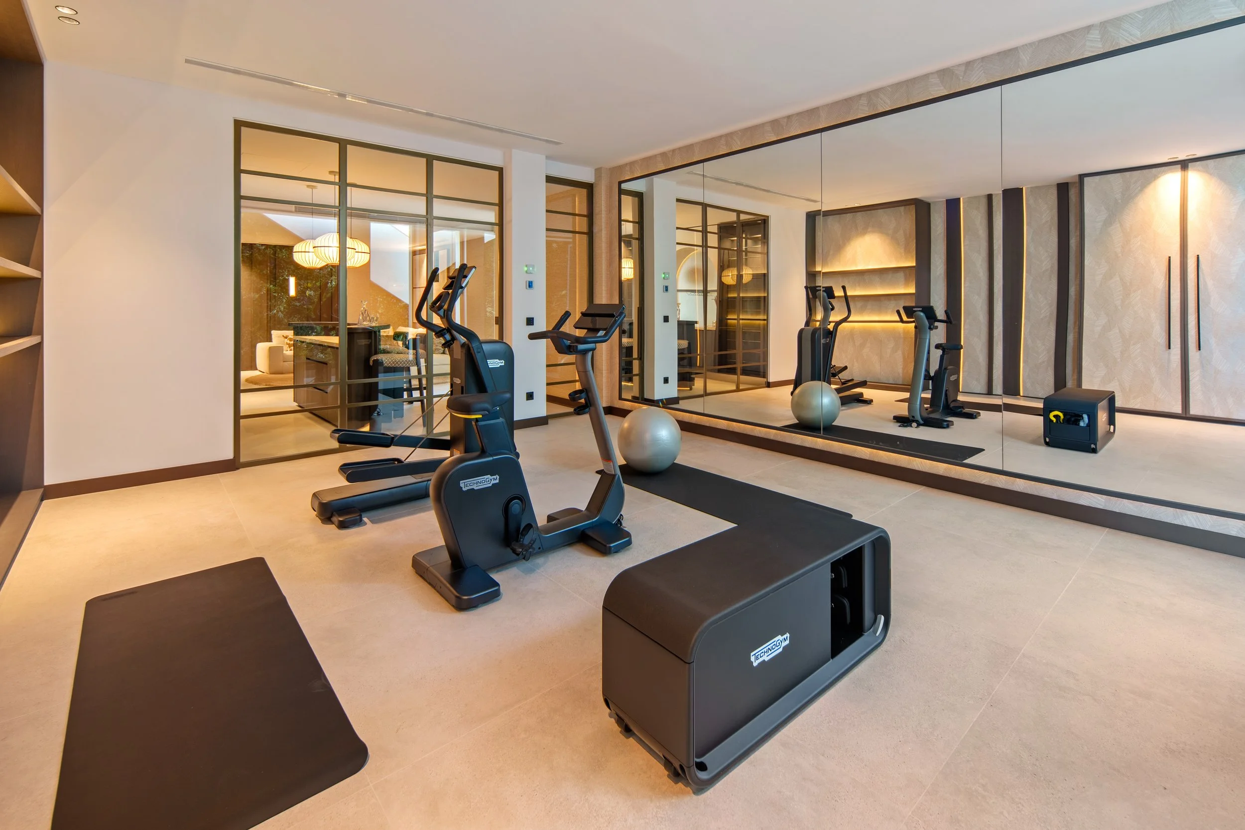 private-home-gym-luxury-villa-marbella.jpg