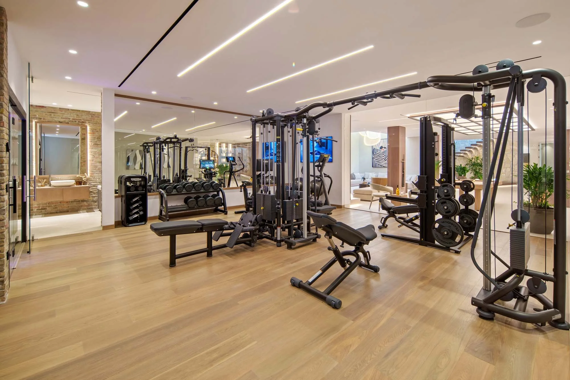 Fully Equipped Professional Private Gym