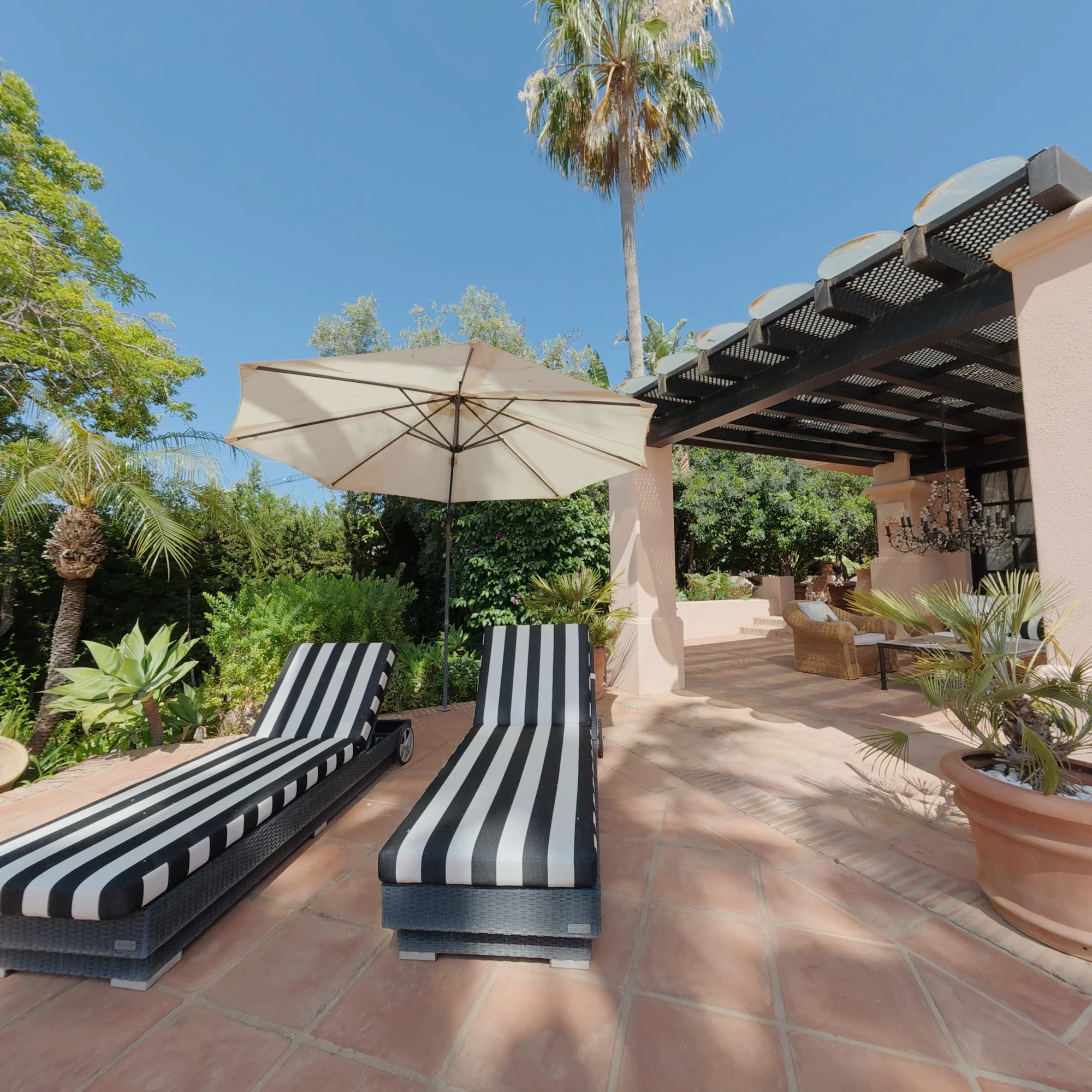 Al Fresco Solarium