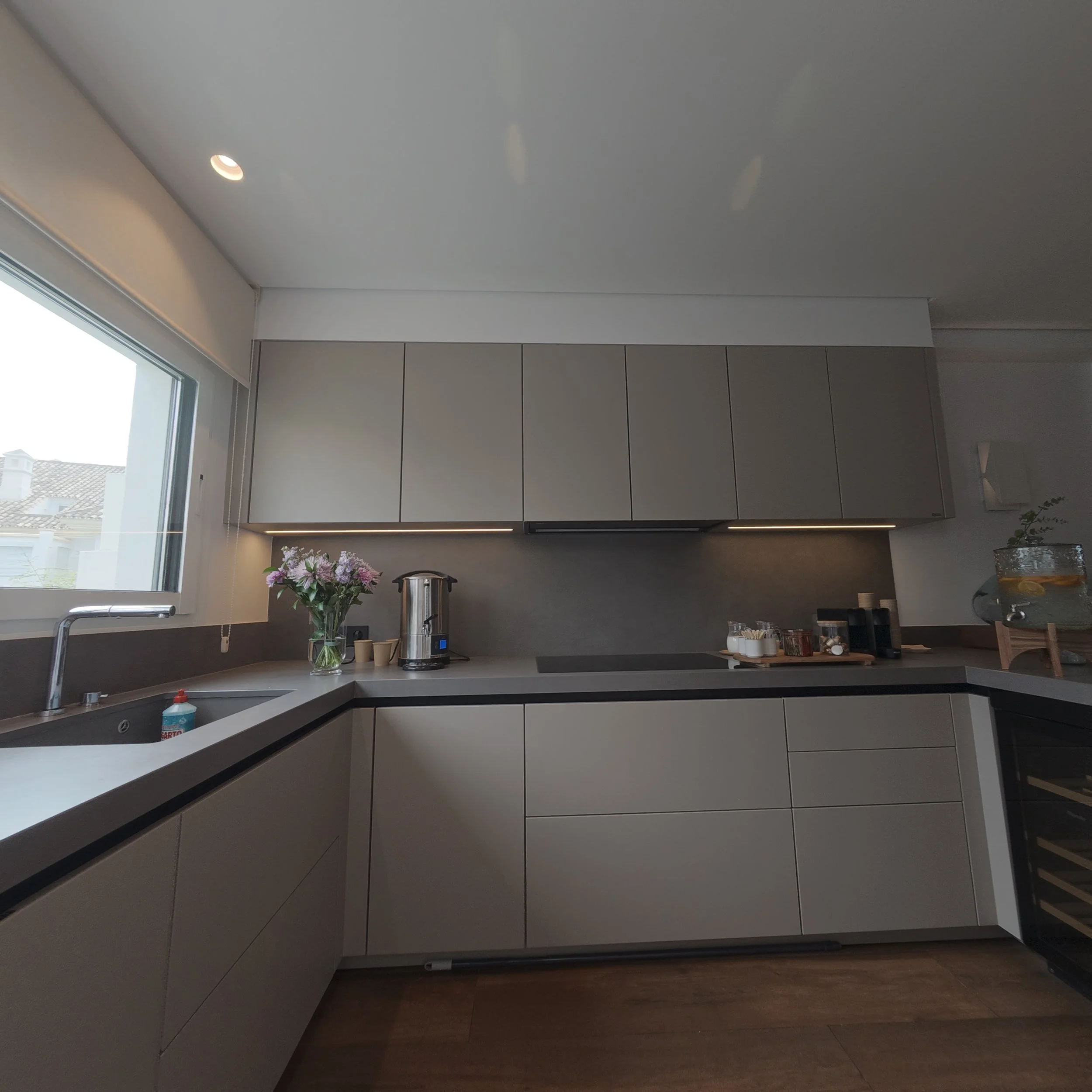 Refined Contemporary Kitchen Architecture