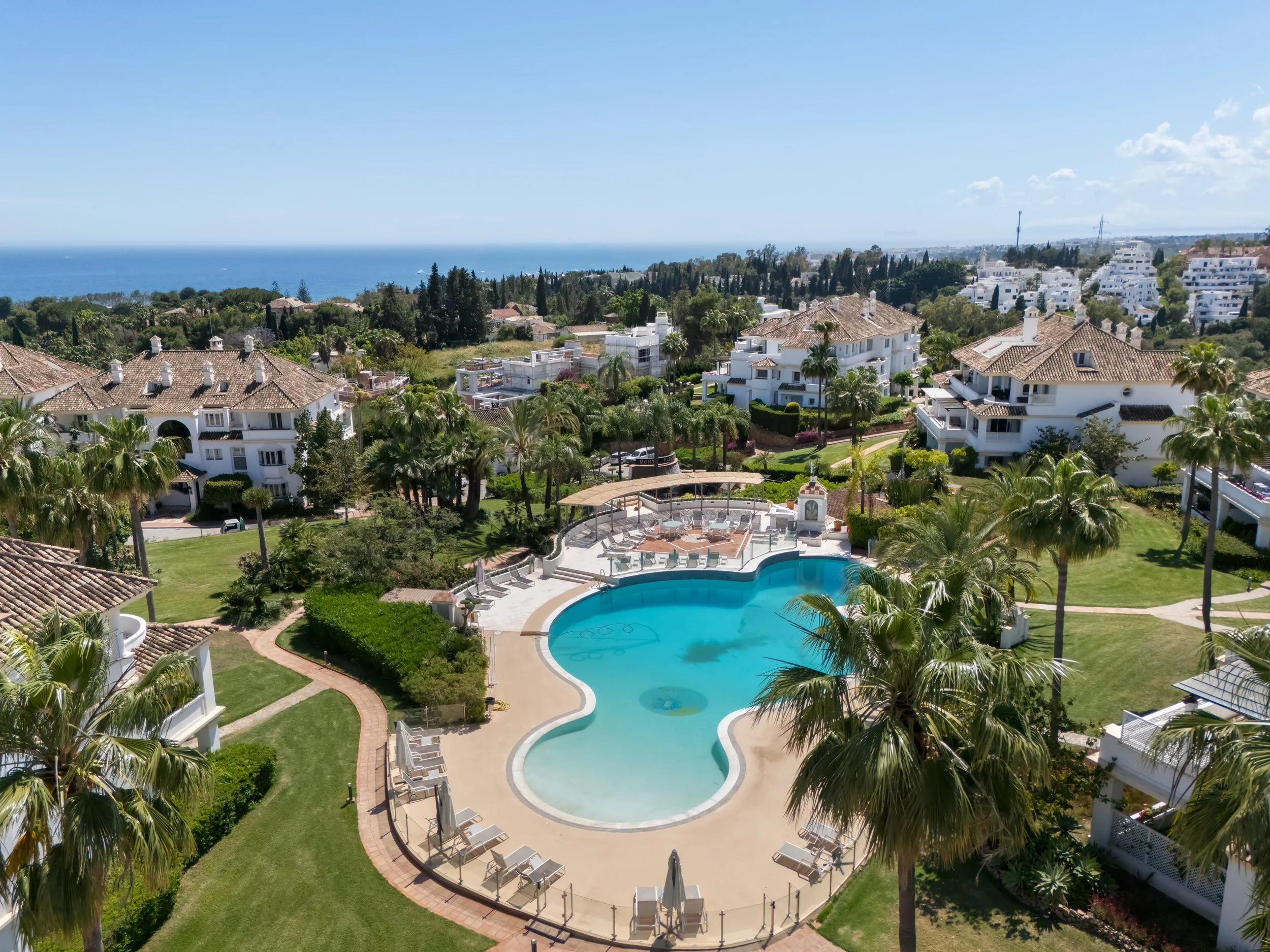 Resort-Style Swimming Pool &amp; Grounds