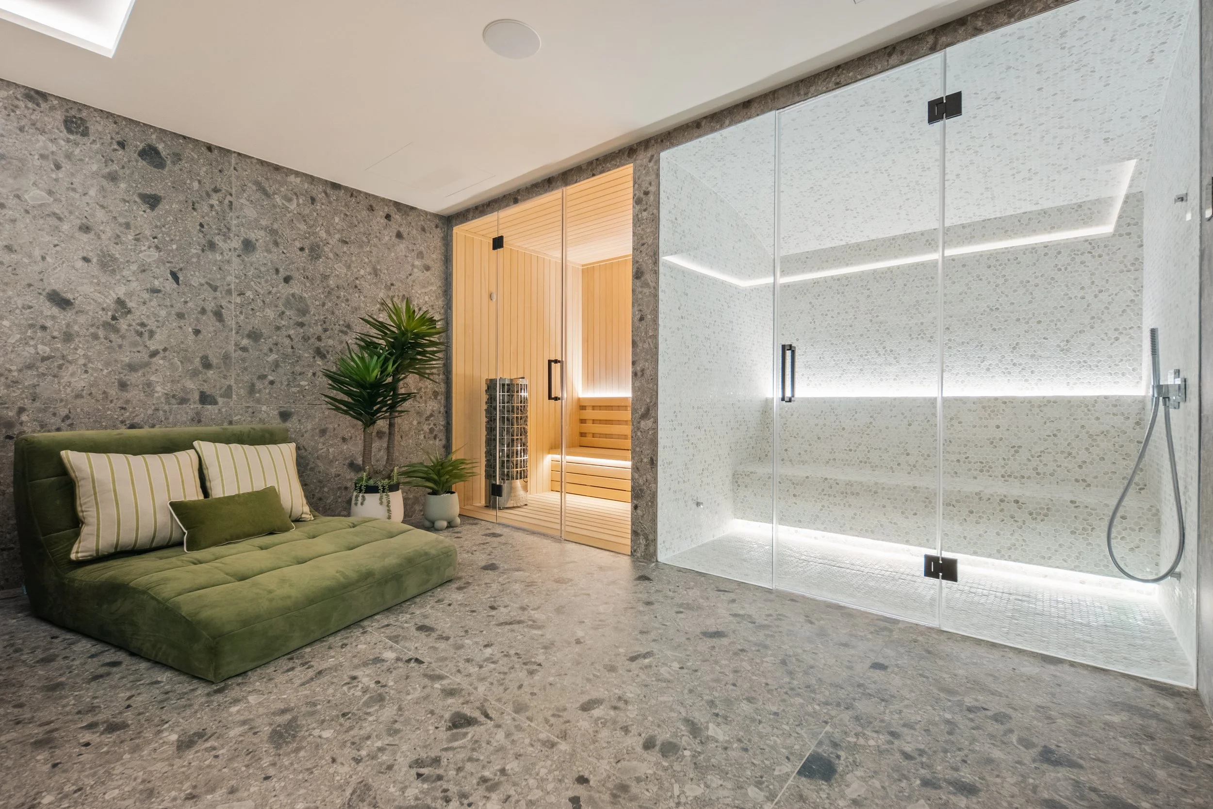 luxury-duplex-penthouse-nueva-andalucia-marbella-cmh2208s-private-spa.jpg