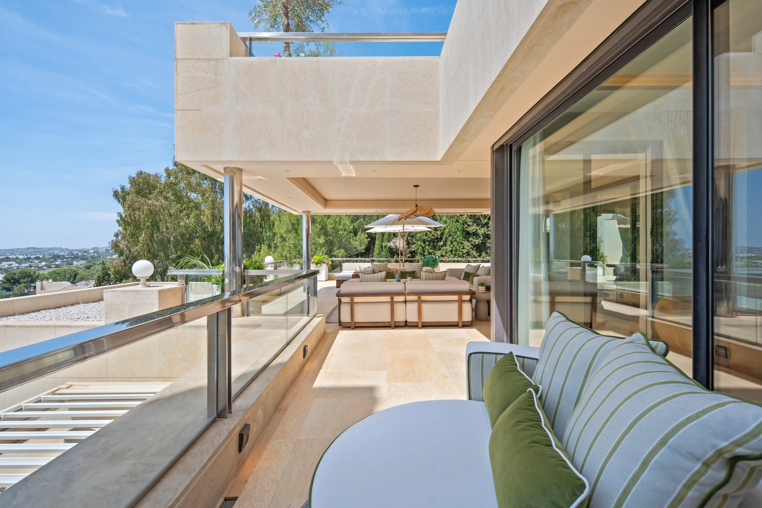 luxury-duplex-penthouse-nueva-andalucia-marbella-cmh2208s-terrace-views.