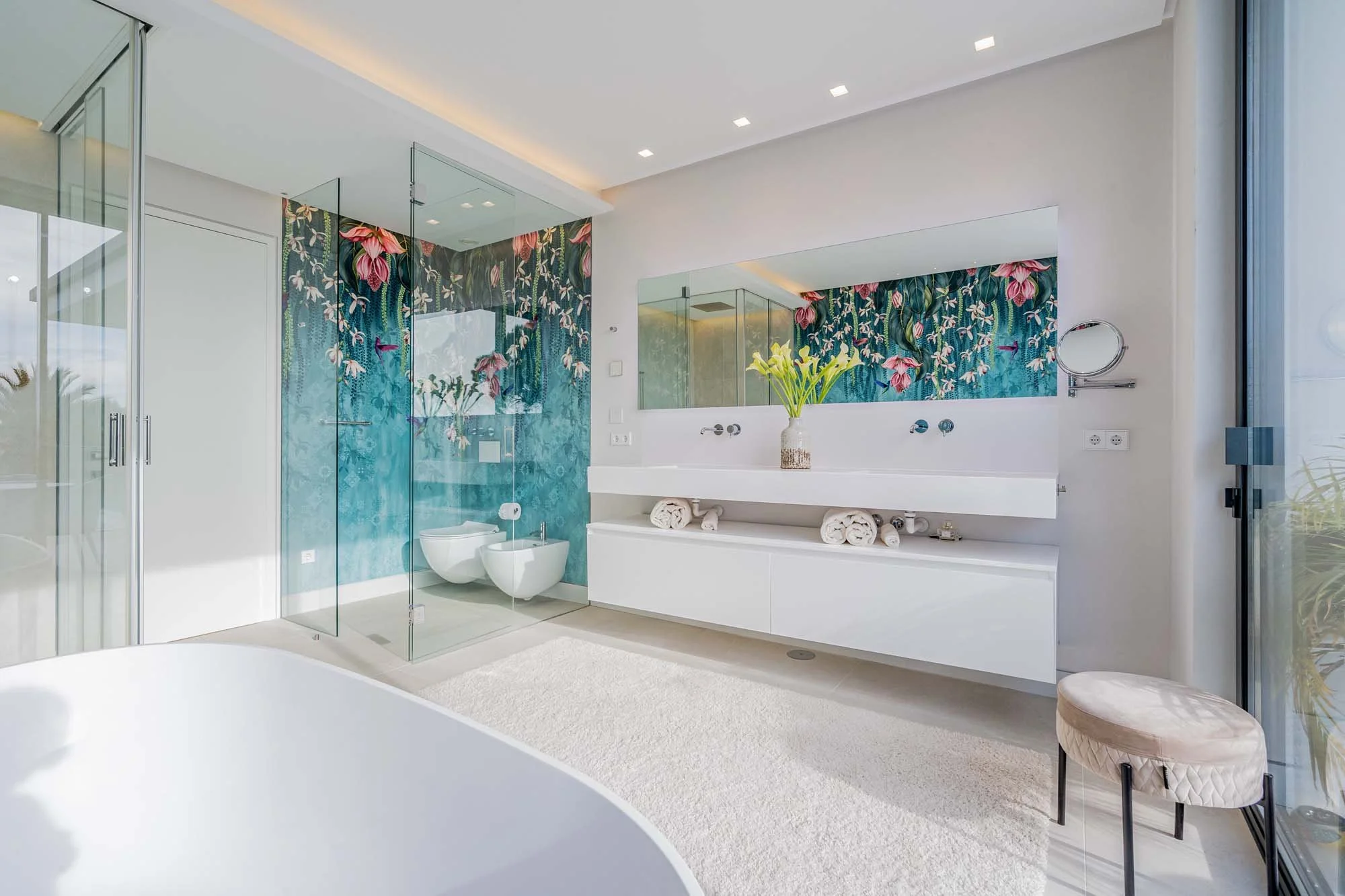 Double Vanity Spa Bathroom