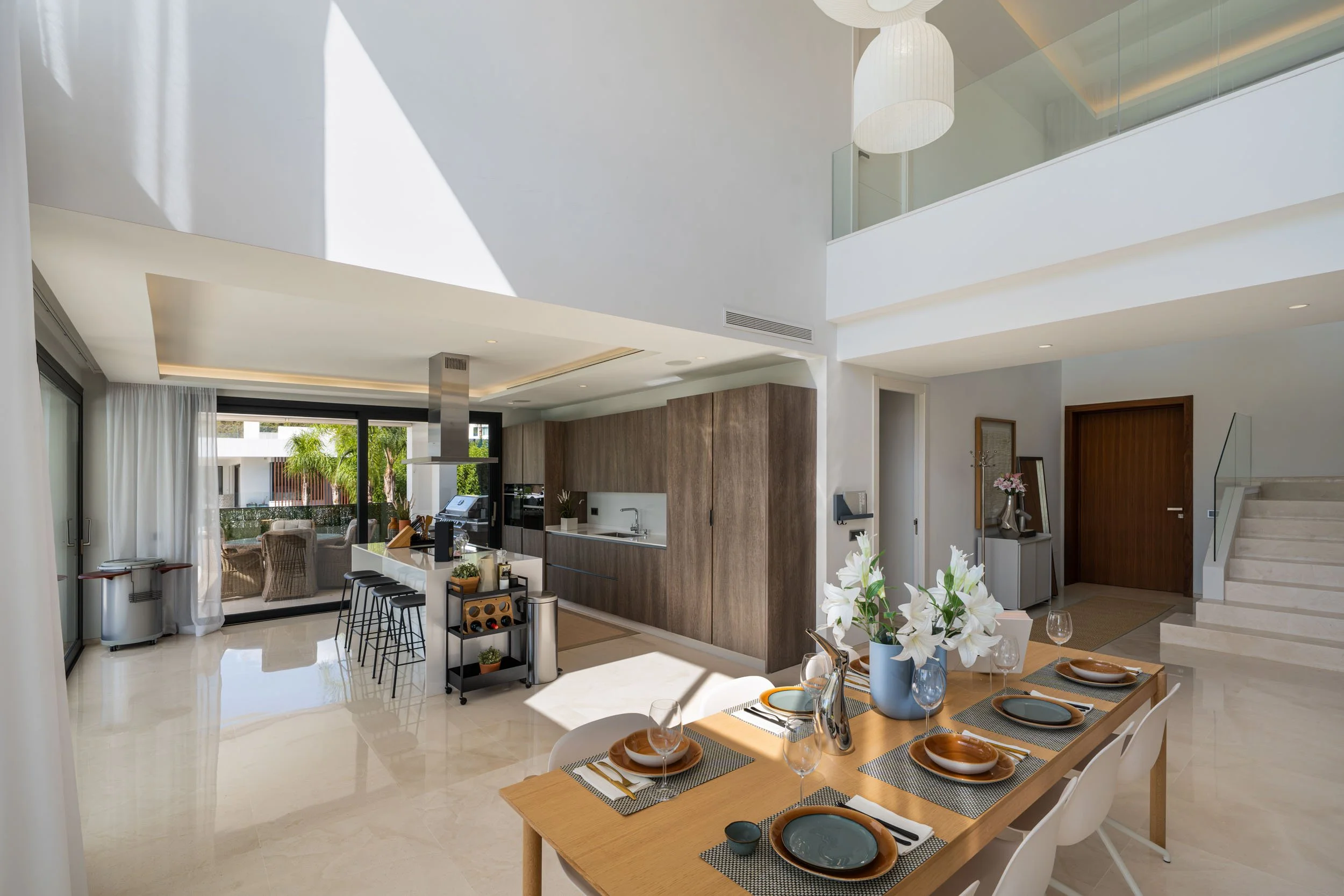 Integrated Kitchen and Dining Pavilion | CMH2666s