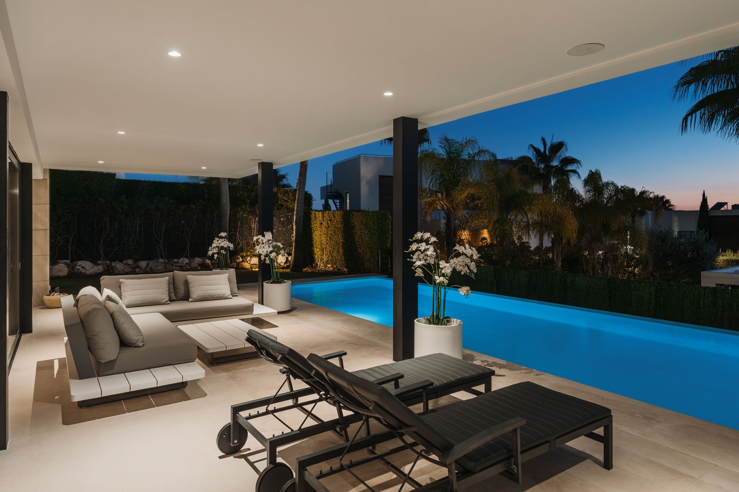Covered Poolside Veranda &amp; Deck | CMH2666s