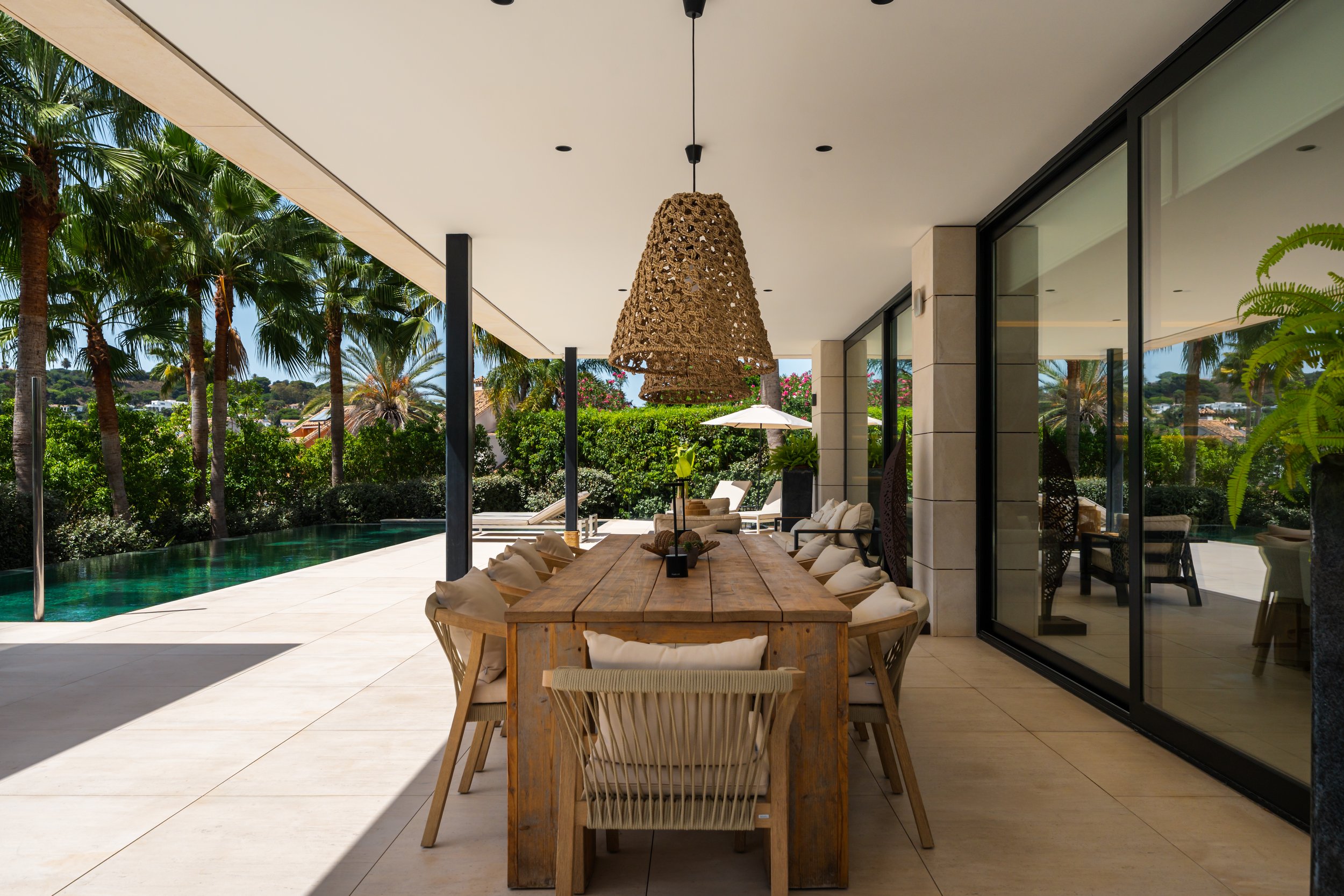 Covered Alfresco Dining Terrace | CMH1122s