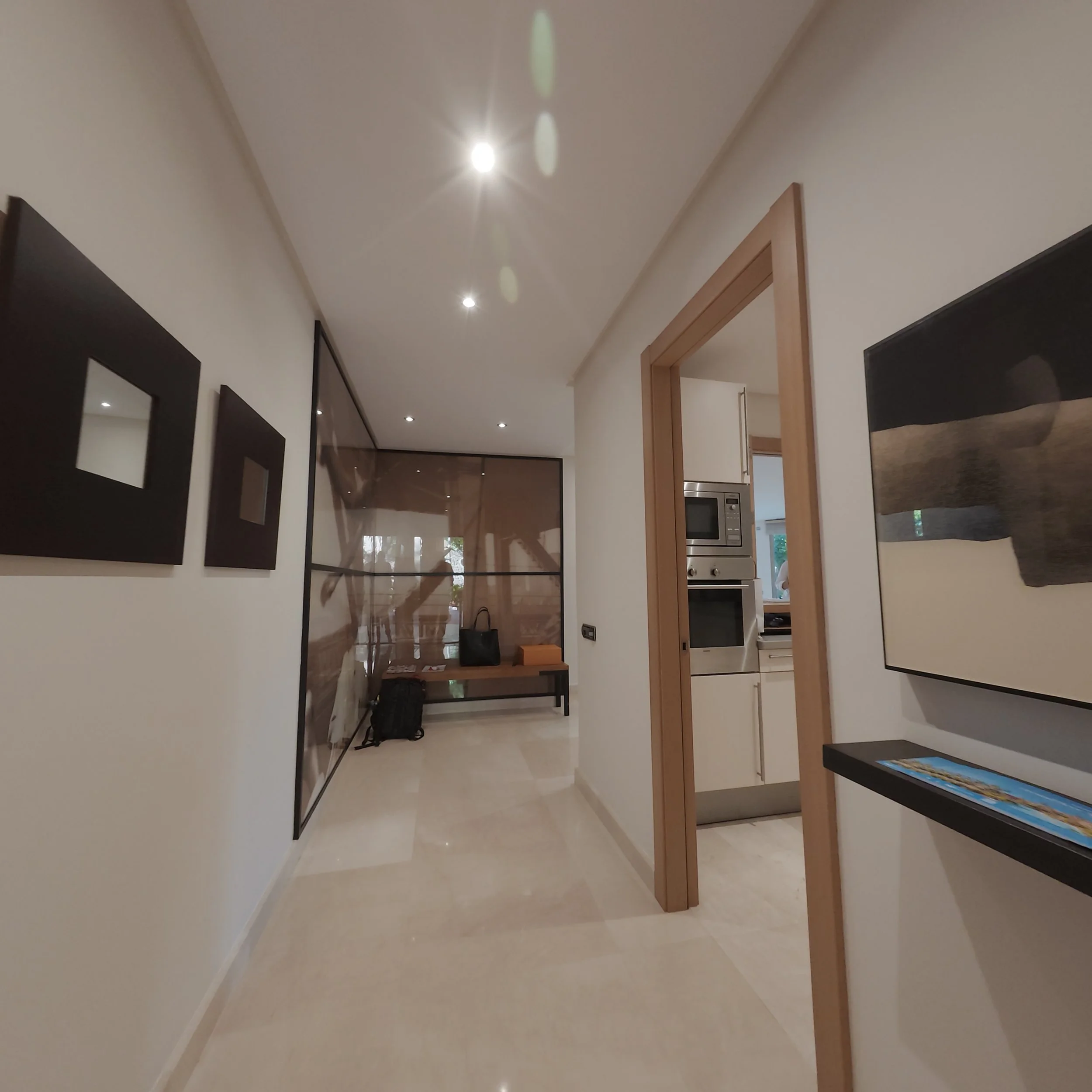 : Architectural Distribution Foyer