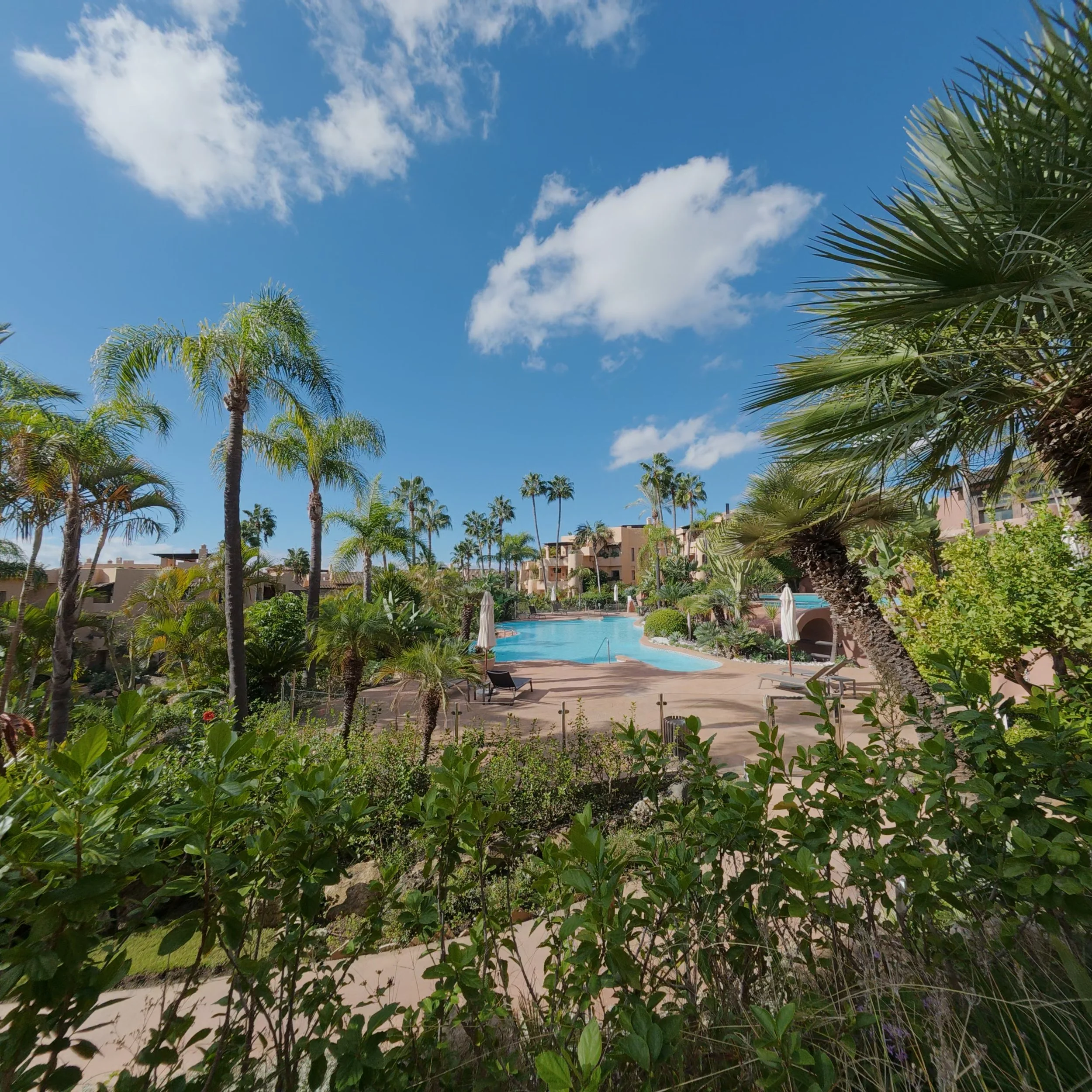 Subtropical Lagoon Grounds &amp; Pool